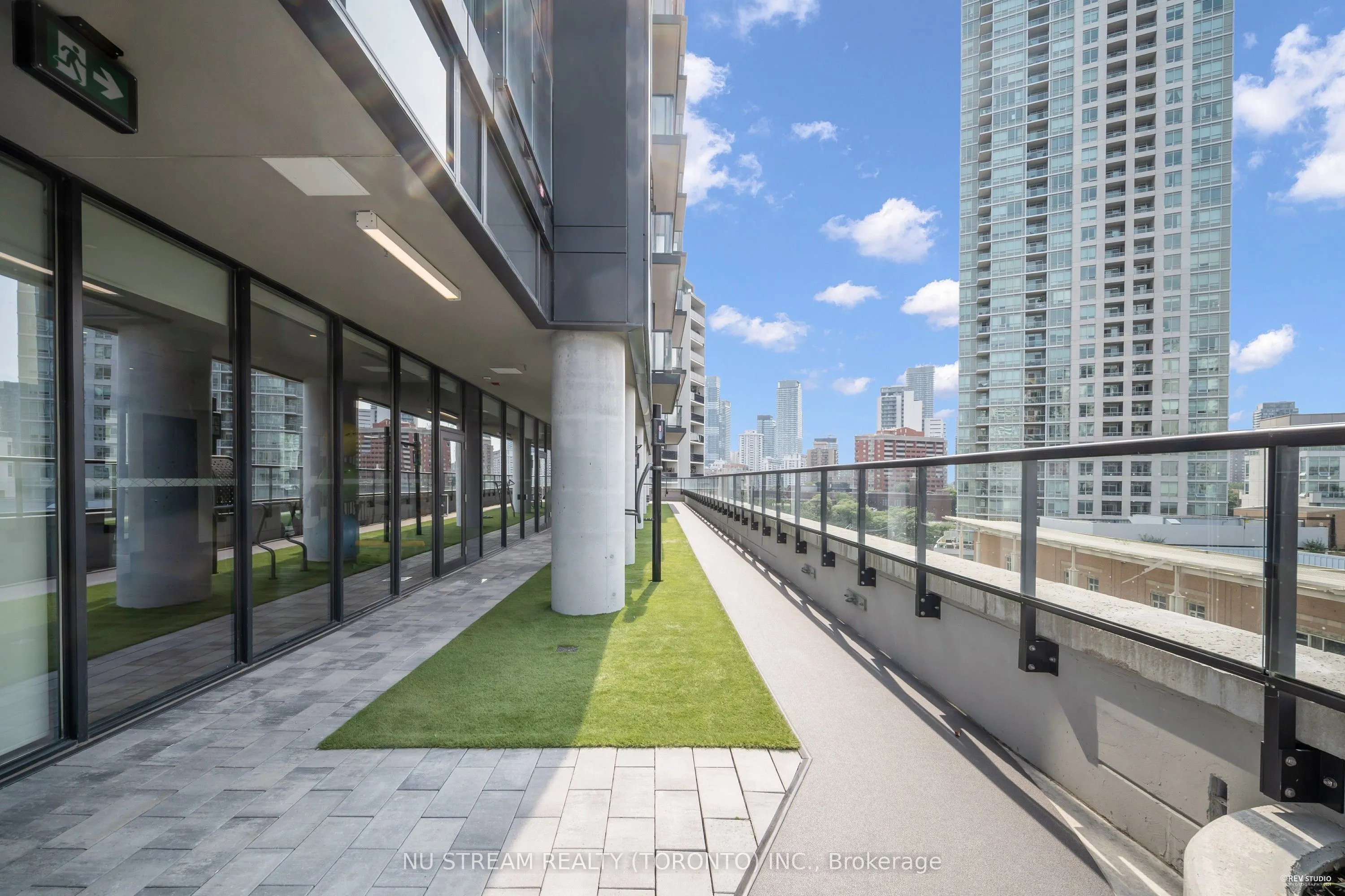 159 Wellesley Street E, #3003