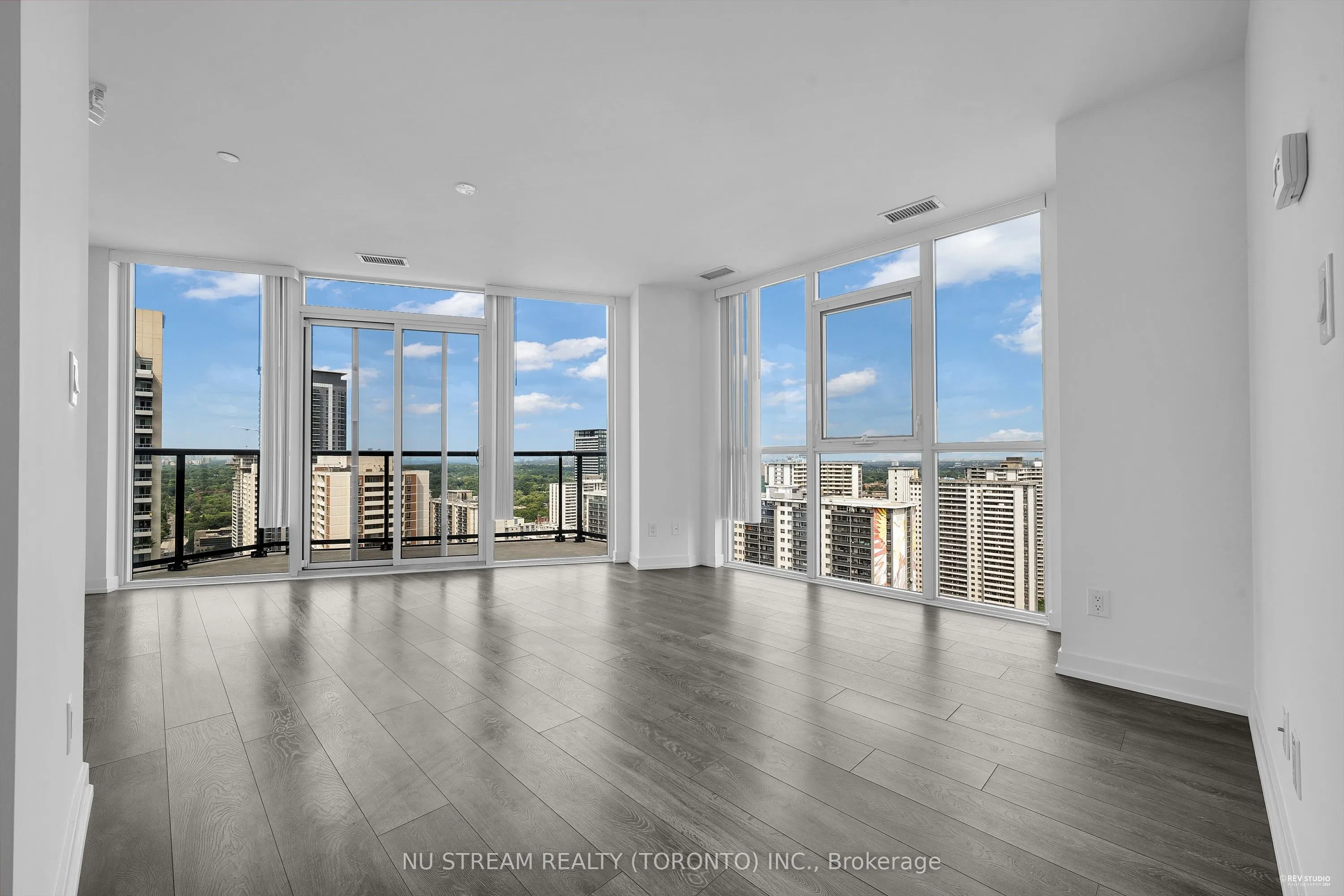 159 Wellesley Street E, #3003