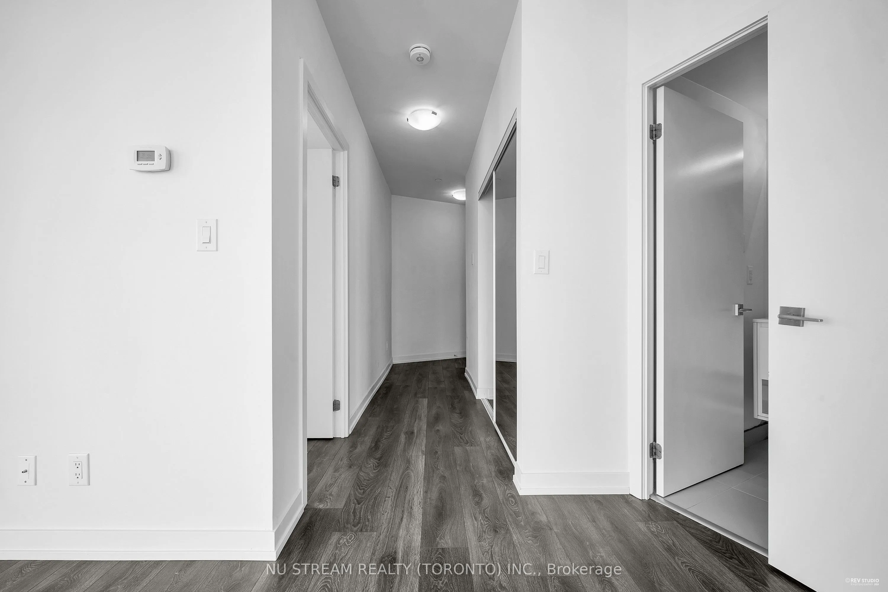 159 Wellesley Street E, #3003