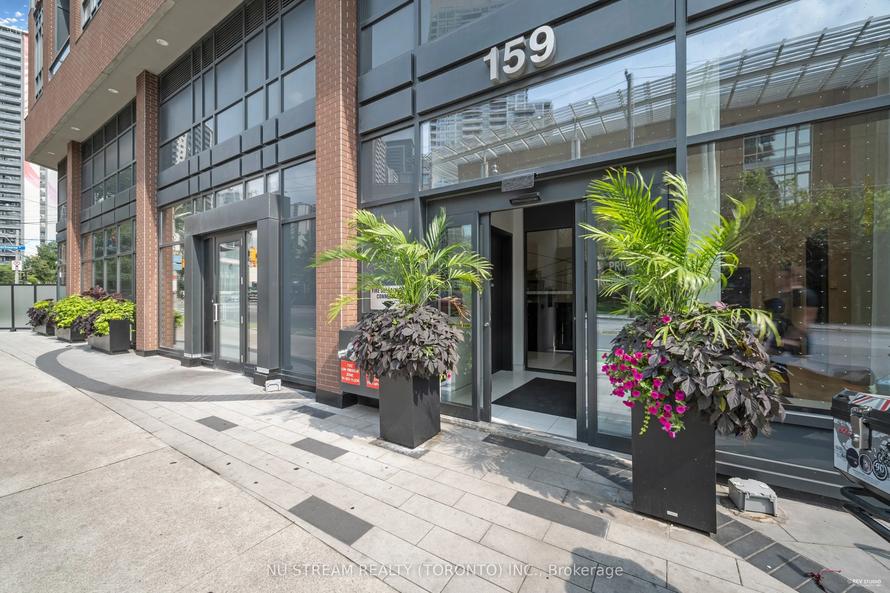 159 Wellesley Street E, #3003