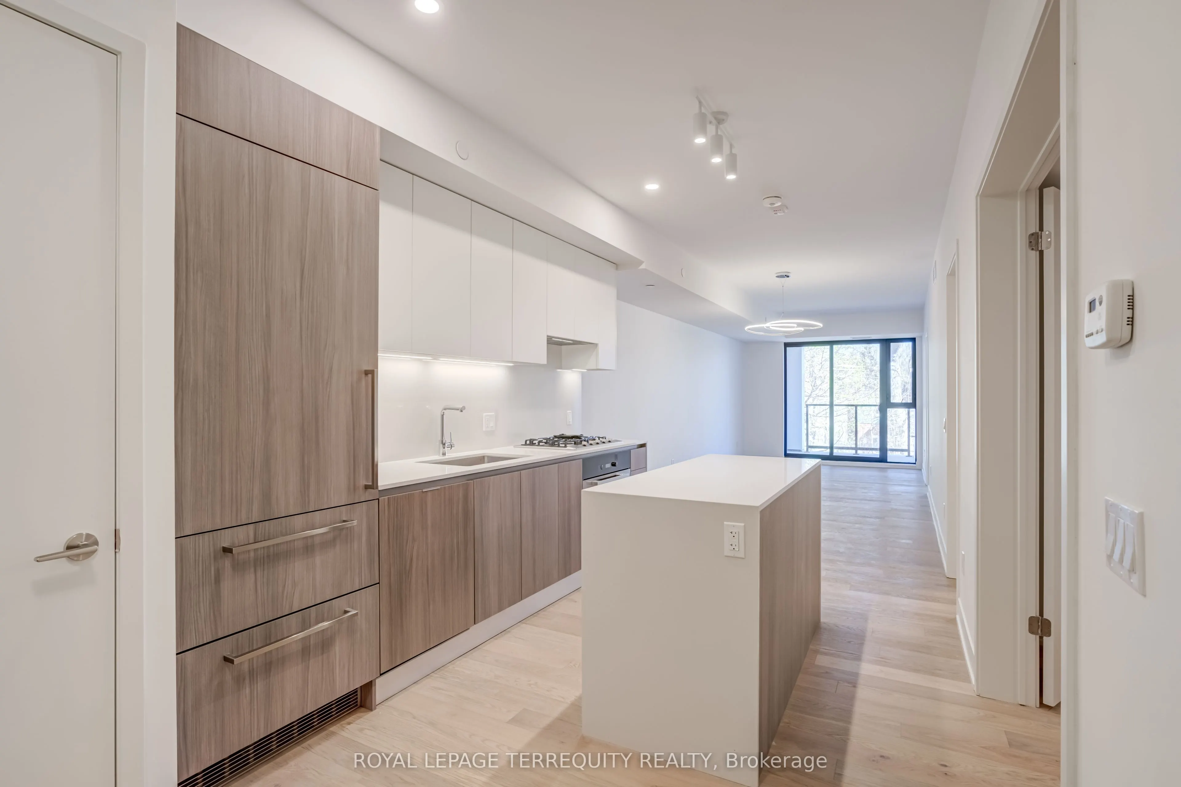 200 Keewatin Avenue, #301