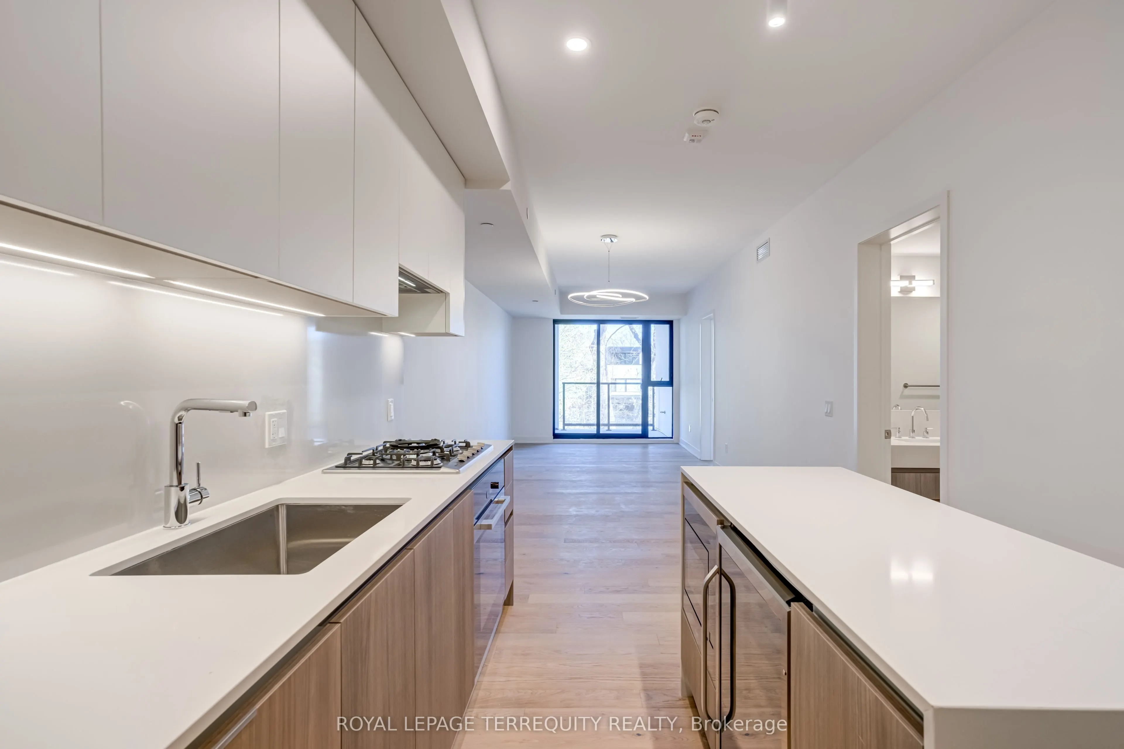 200 Keewatin Avenue, #301