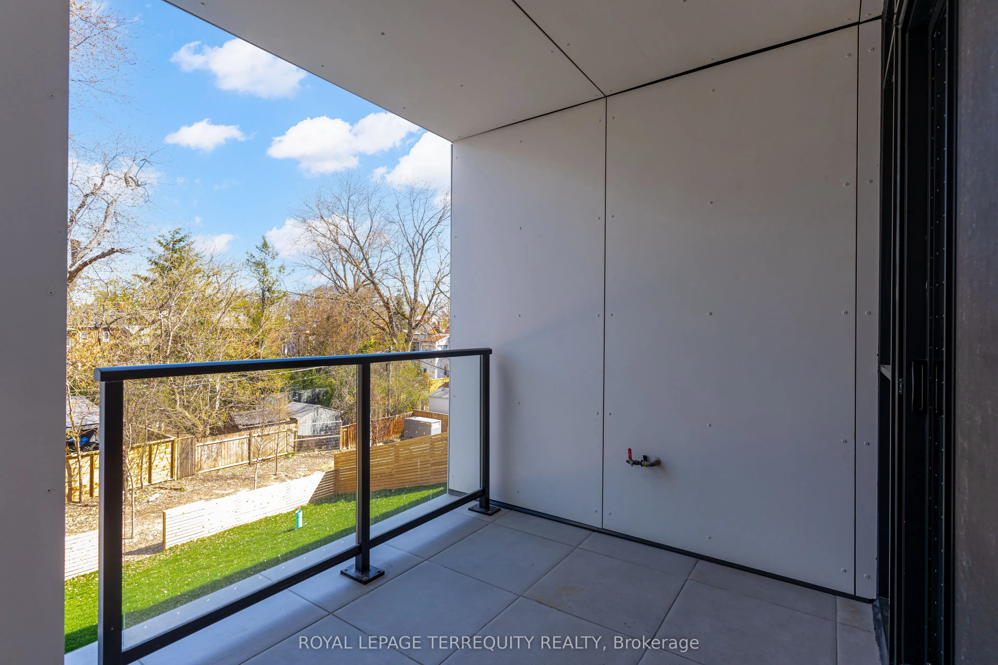 200 Keewatin Avenue, #301