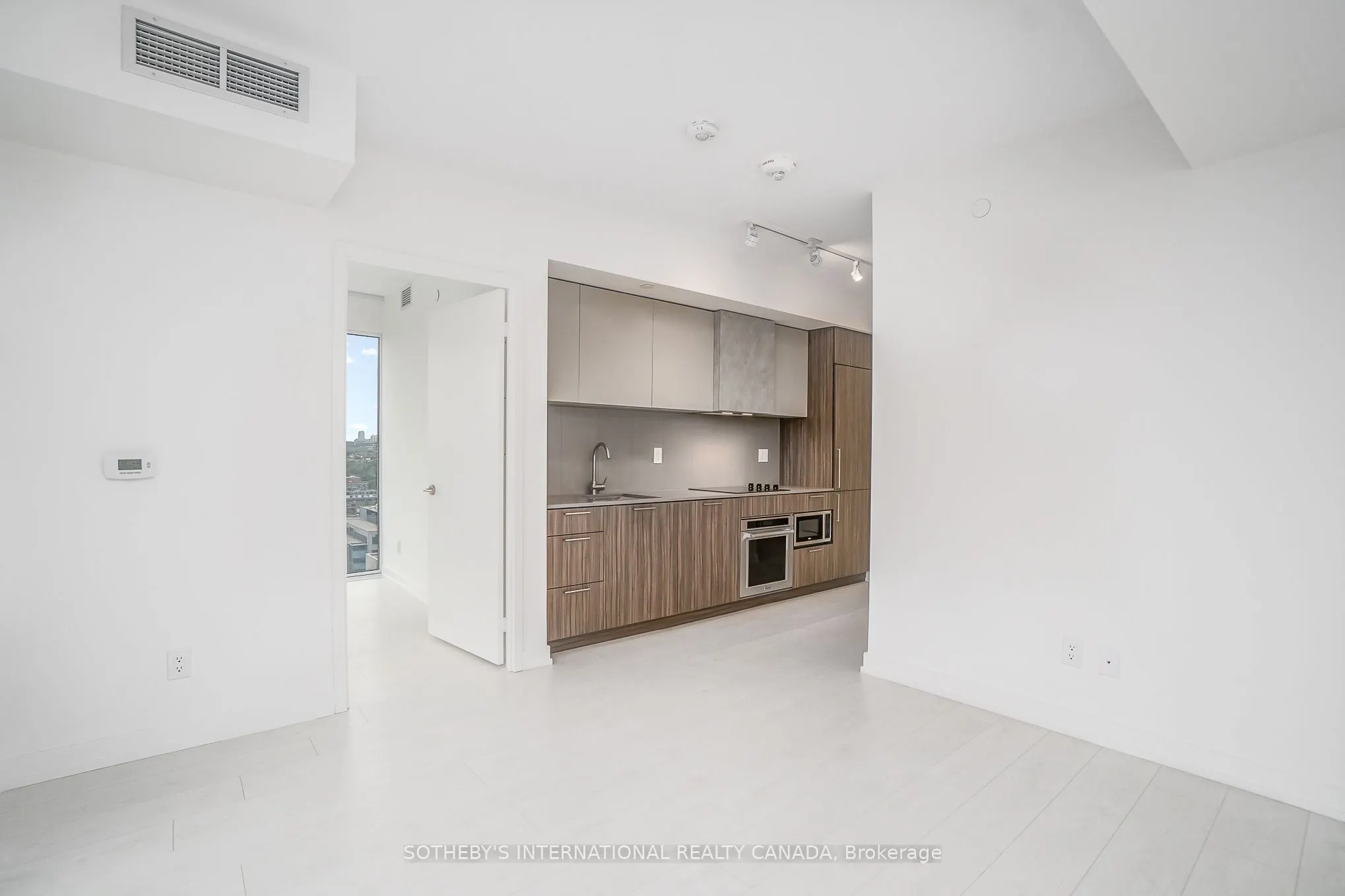 19 Western Battery Road, #2017