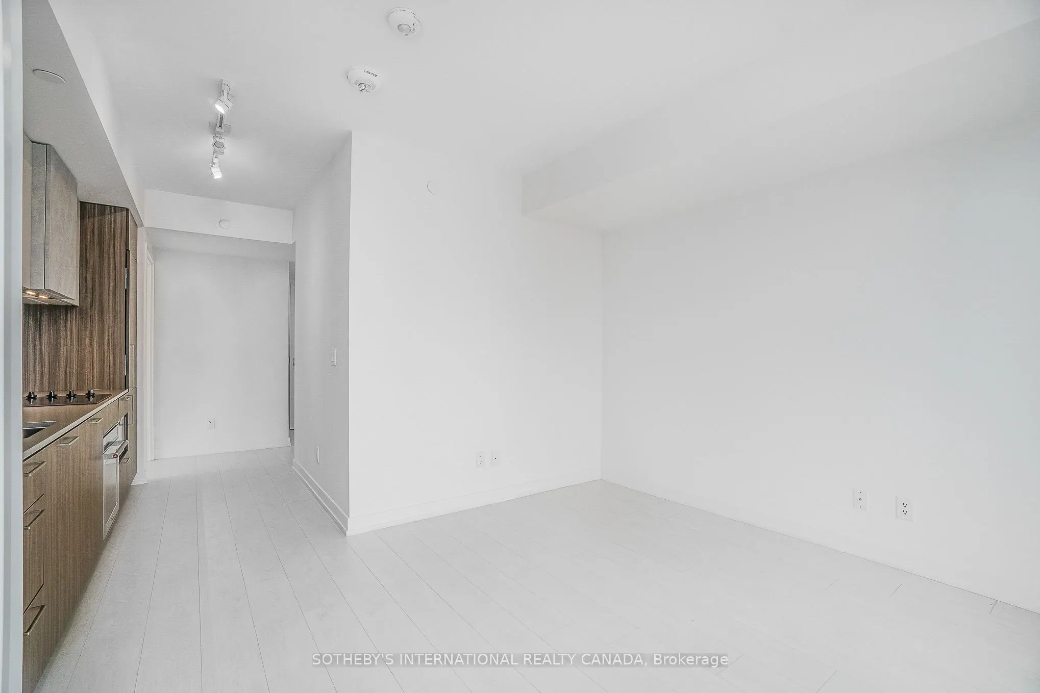 19 Western Battery Road, #2017