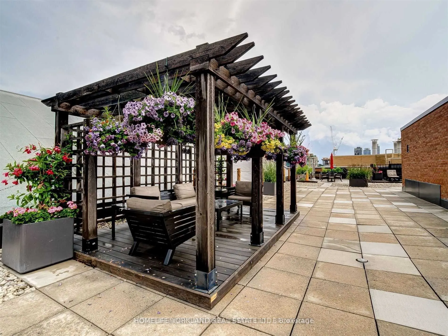 71 Front Street E, #402