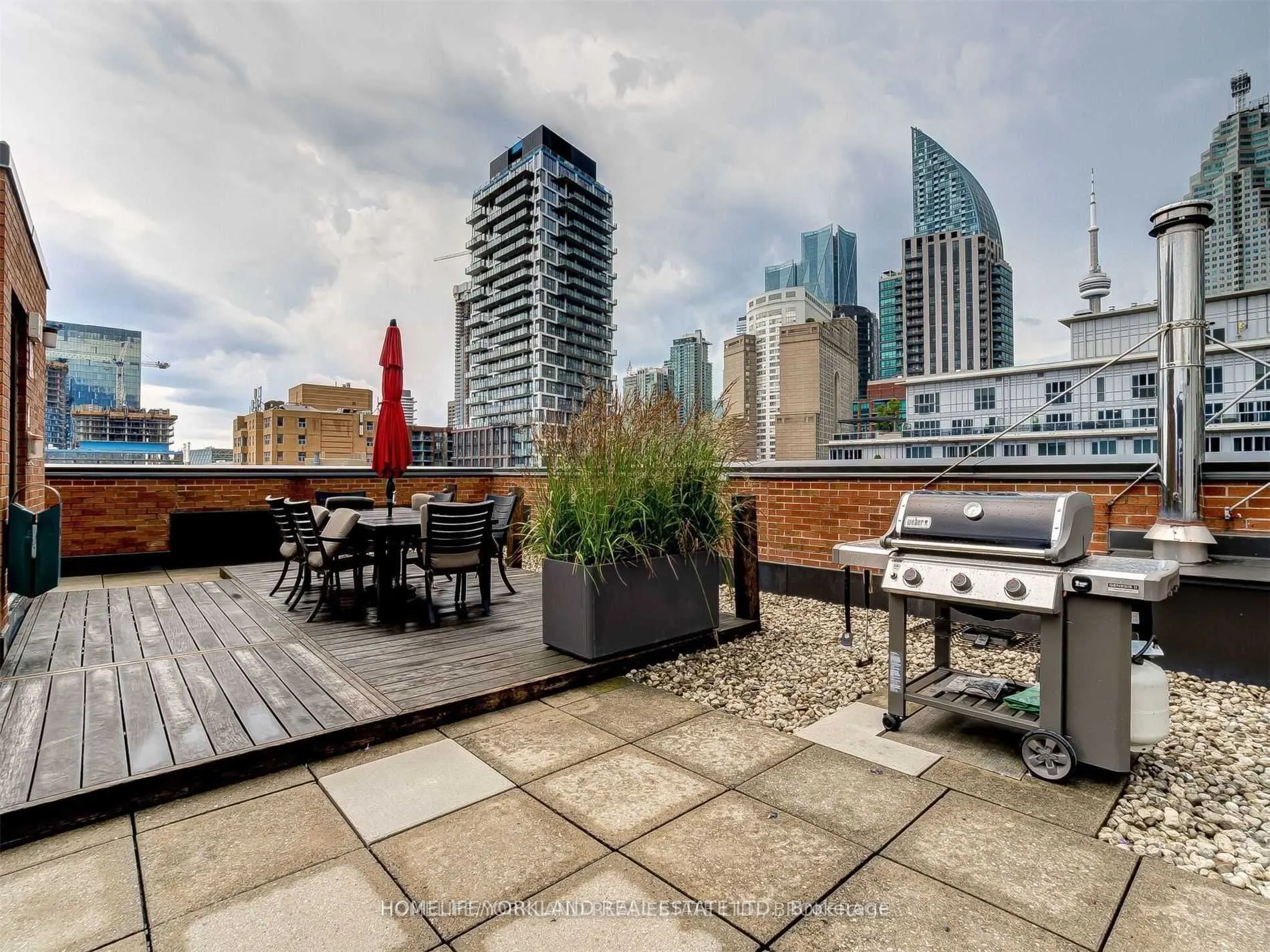 71 Front Street E, #402
