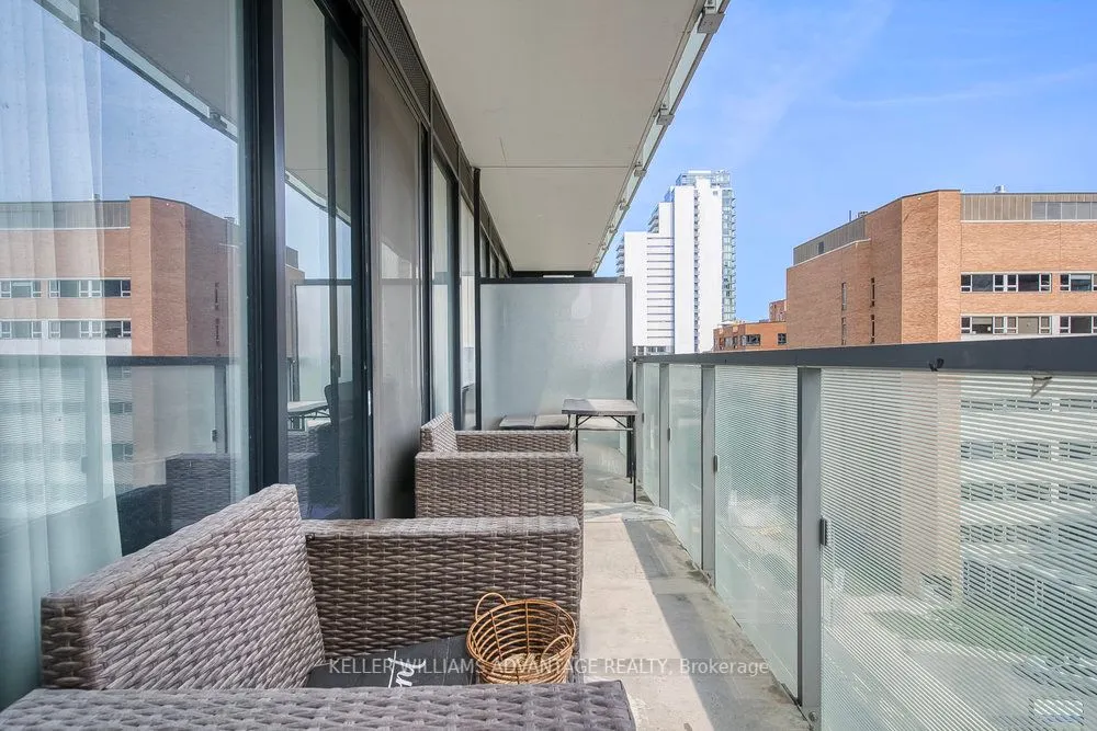 28 Wellesley Street E, #603