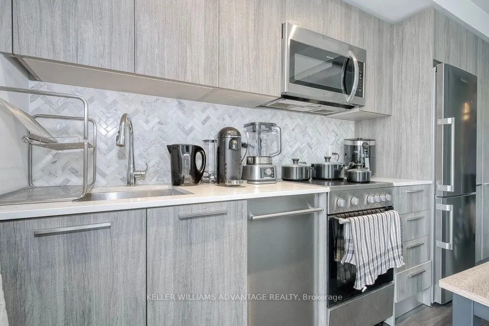 28 Wellesley Street E, #603