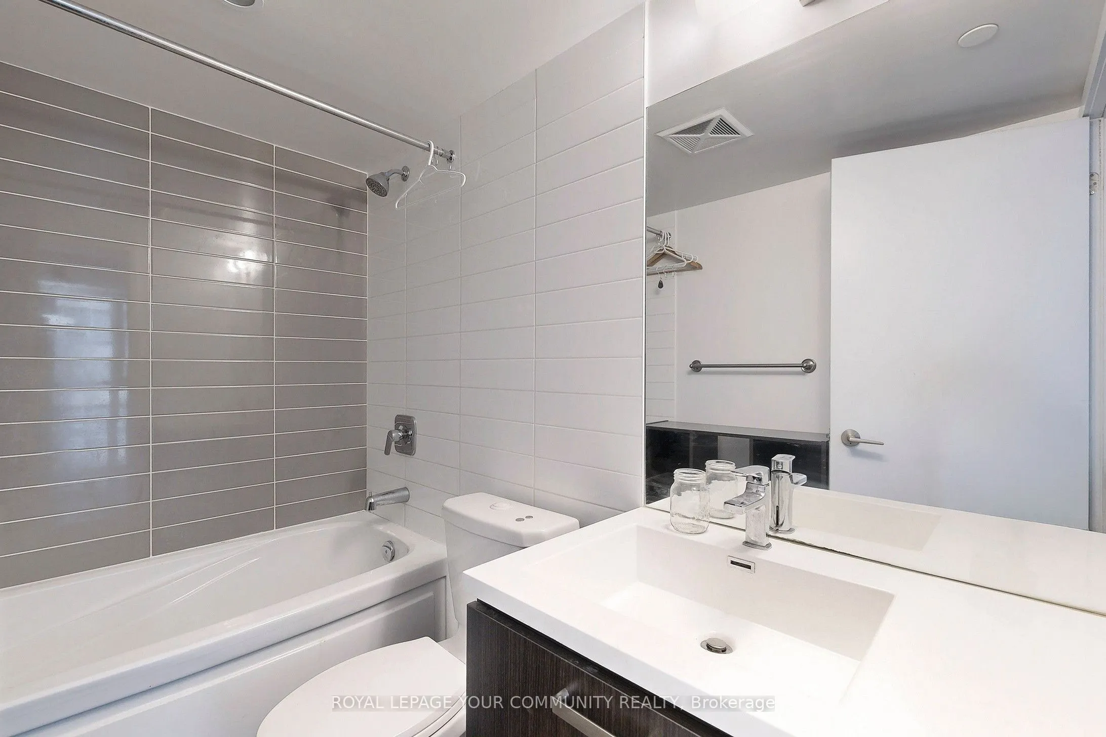 125 Redpath Avenue, #410