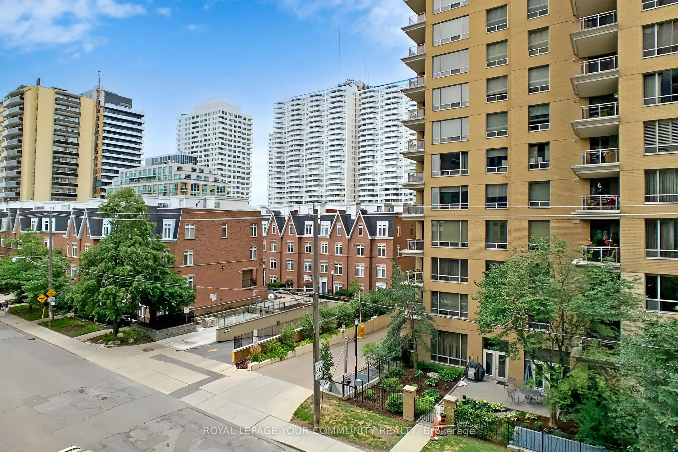 125 Redpath Avenue, #410