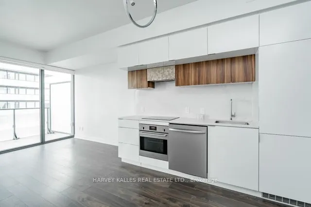 185 Roehampton Avenue, #3201