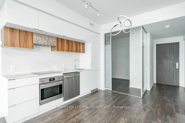 185 Roehampton Avenue, #3201