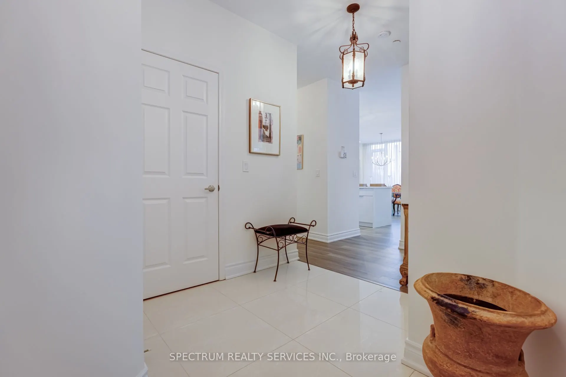 980 Yonge Street, #205