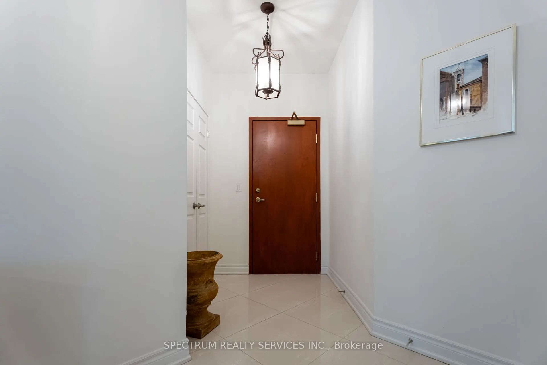 980 Yonge Street, #205