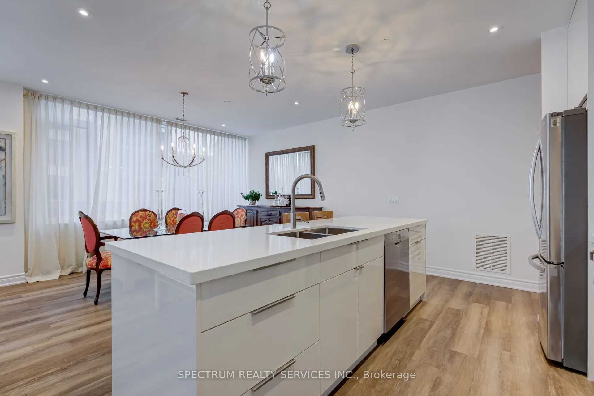 980 Yonge Street, #205