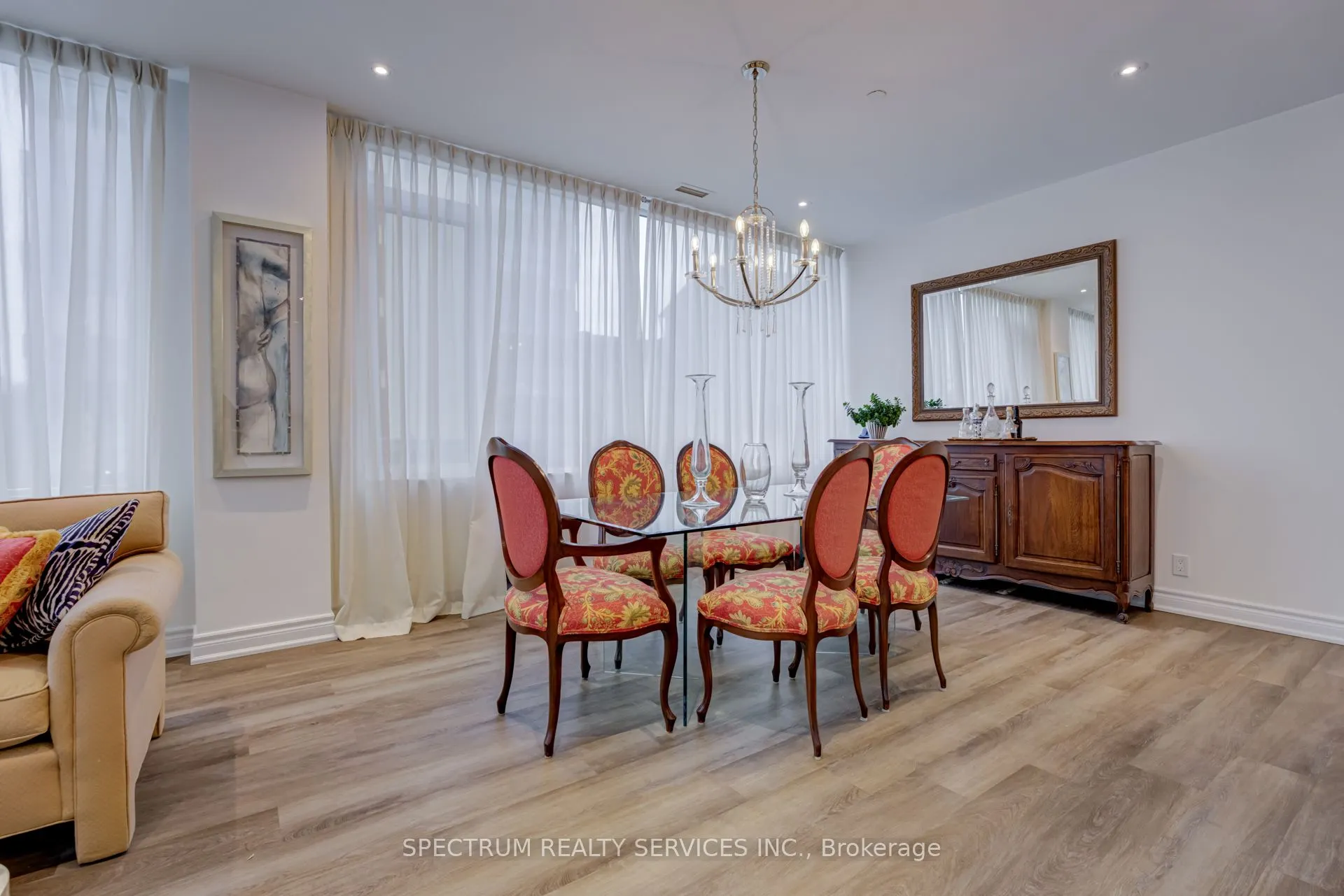 980 Yonge Street, #205