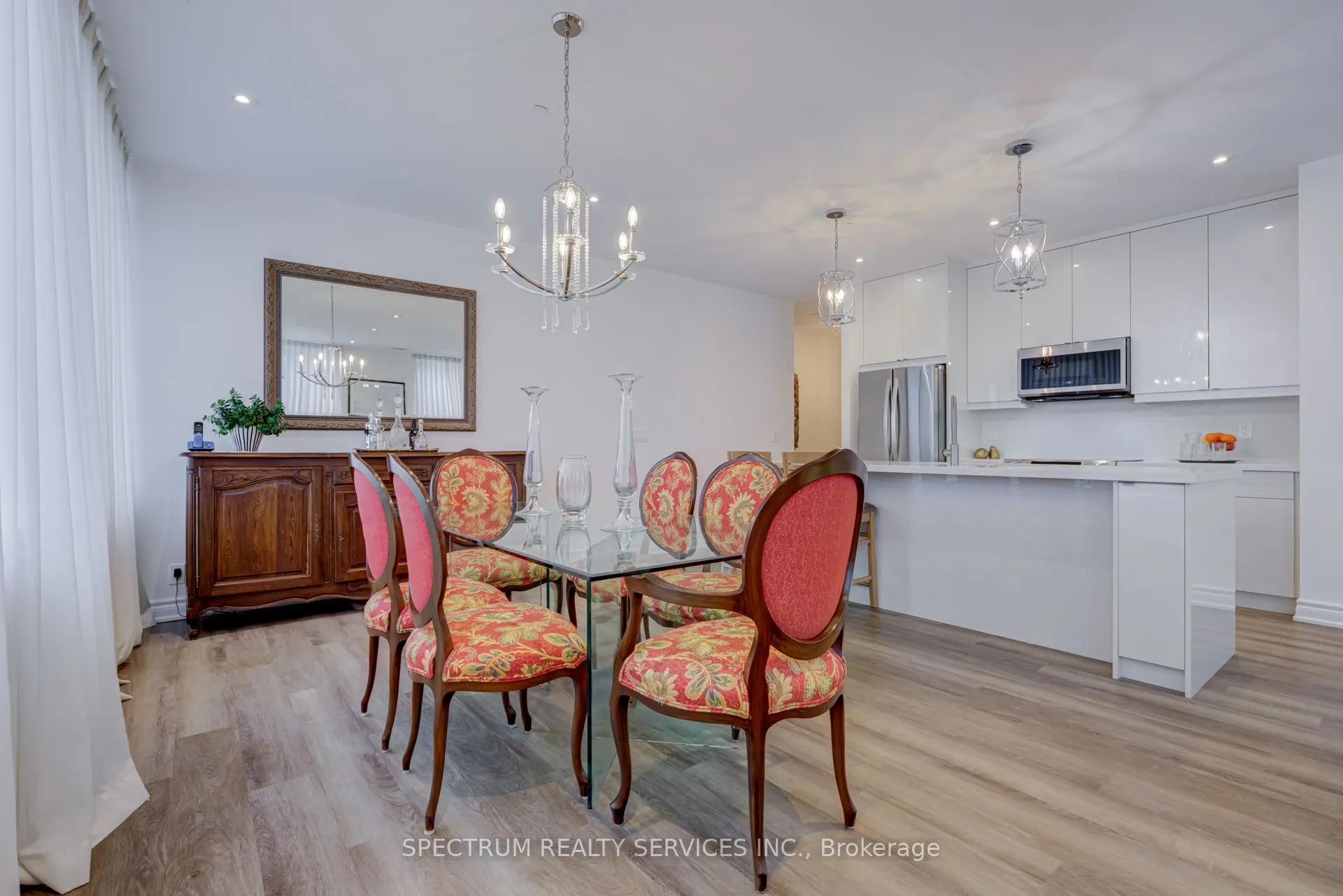 980 Yonge Street, #205