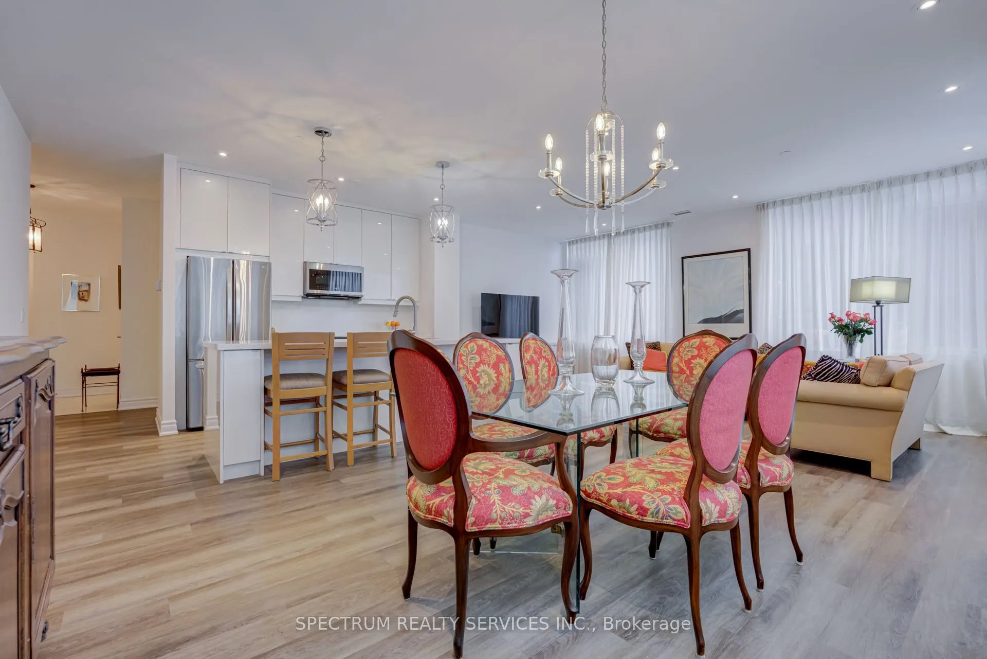 980 Yonge Street, #205