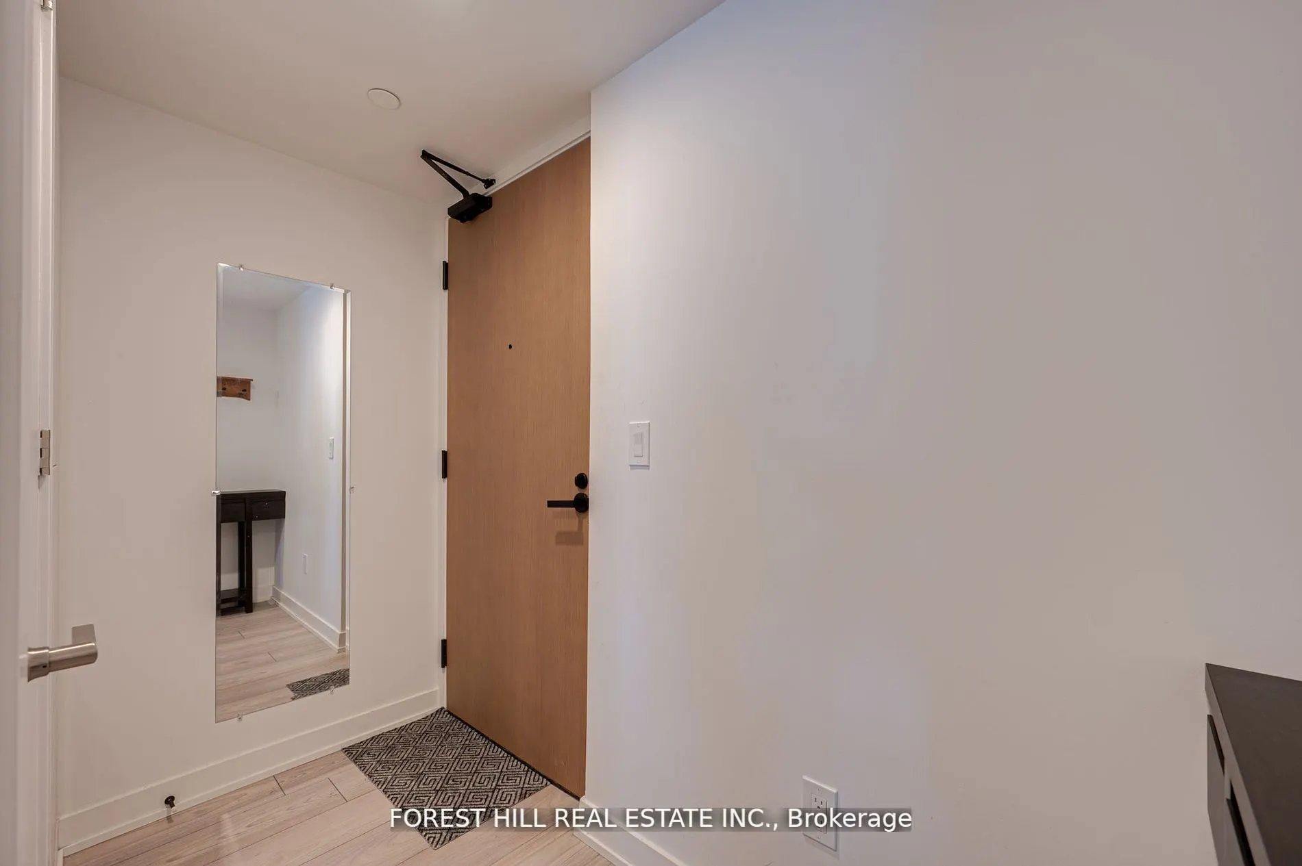 8 Tippett Road, #411