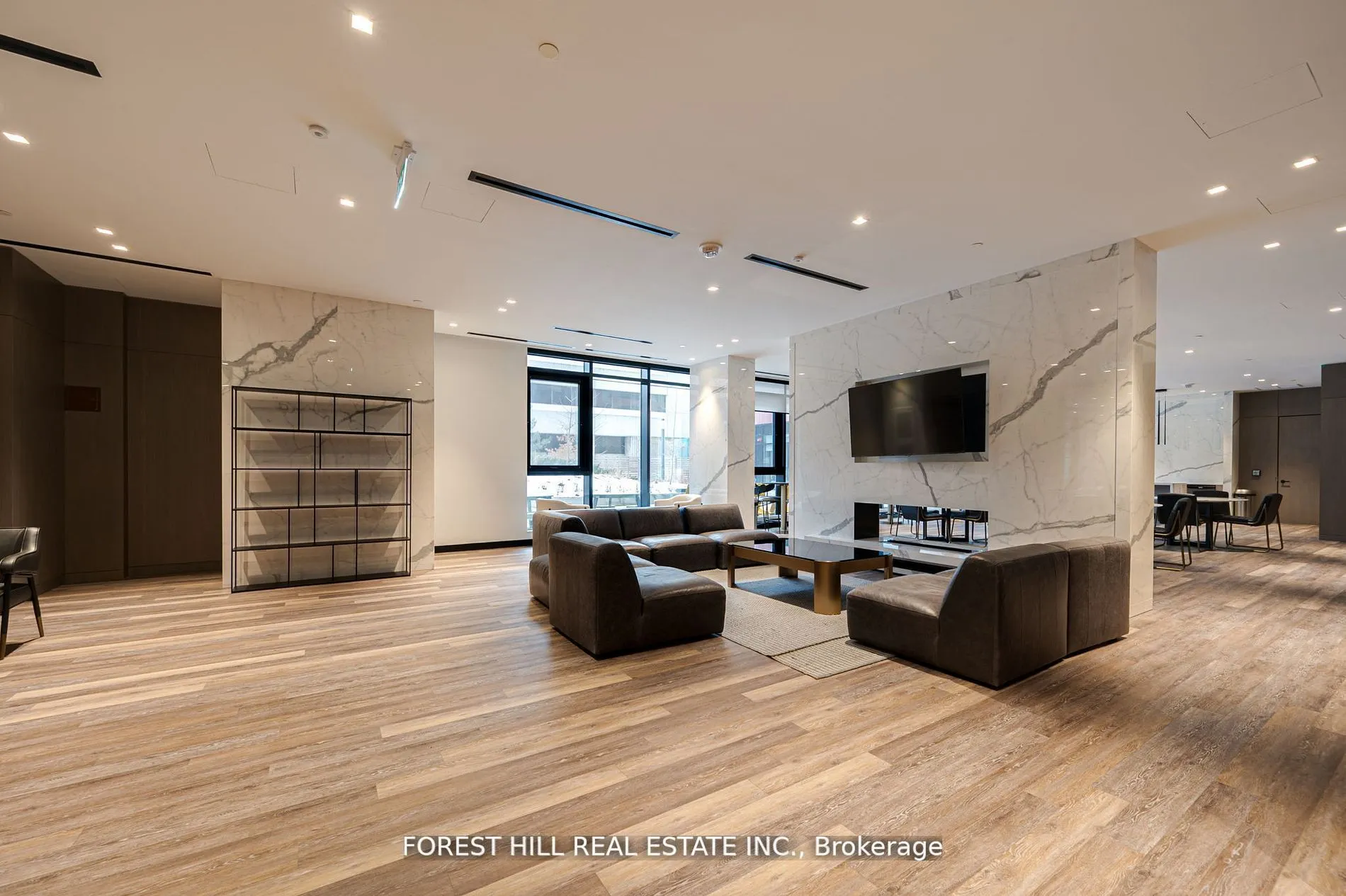 8 Tippett Road, #411