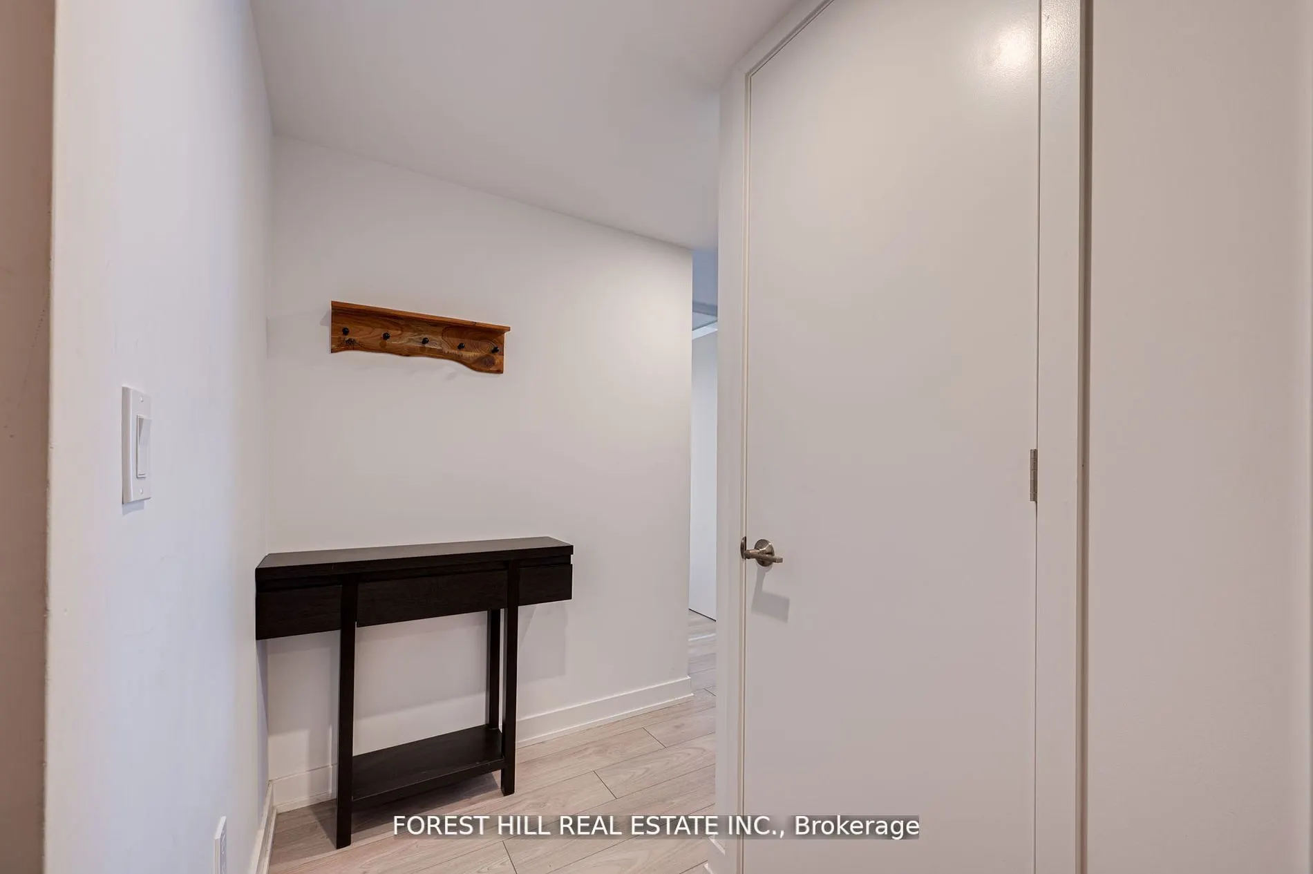 8 Tippett Road, #411