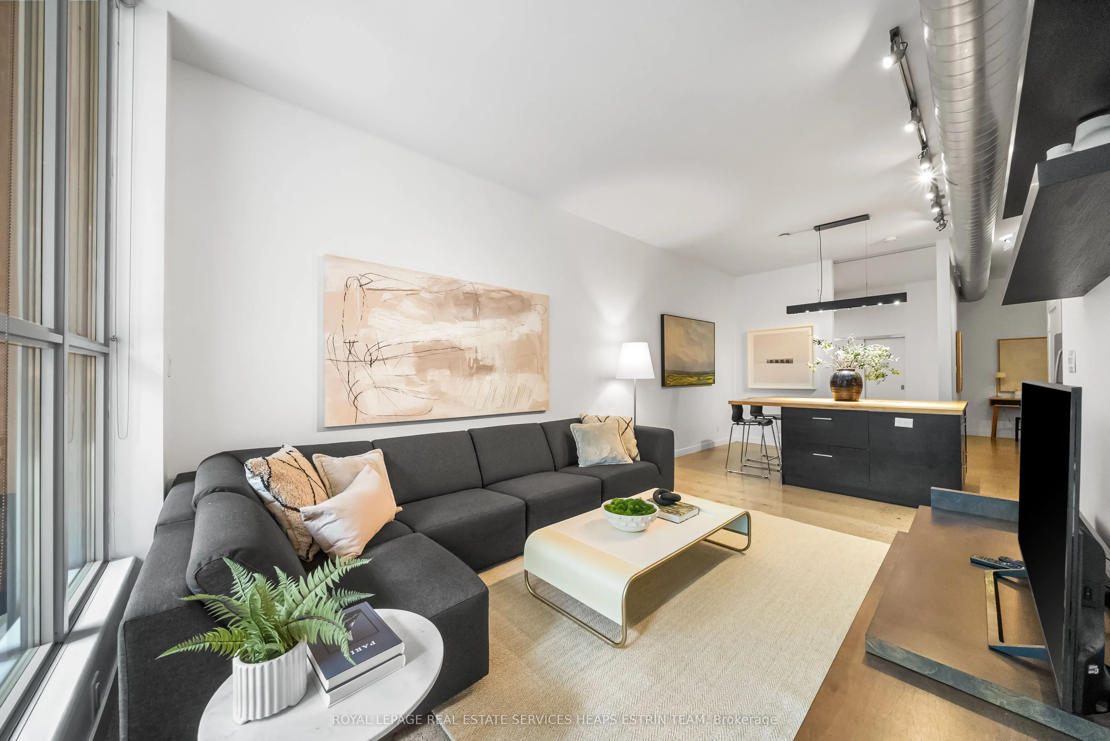 510 King Street E, #212