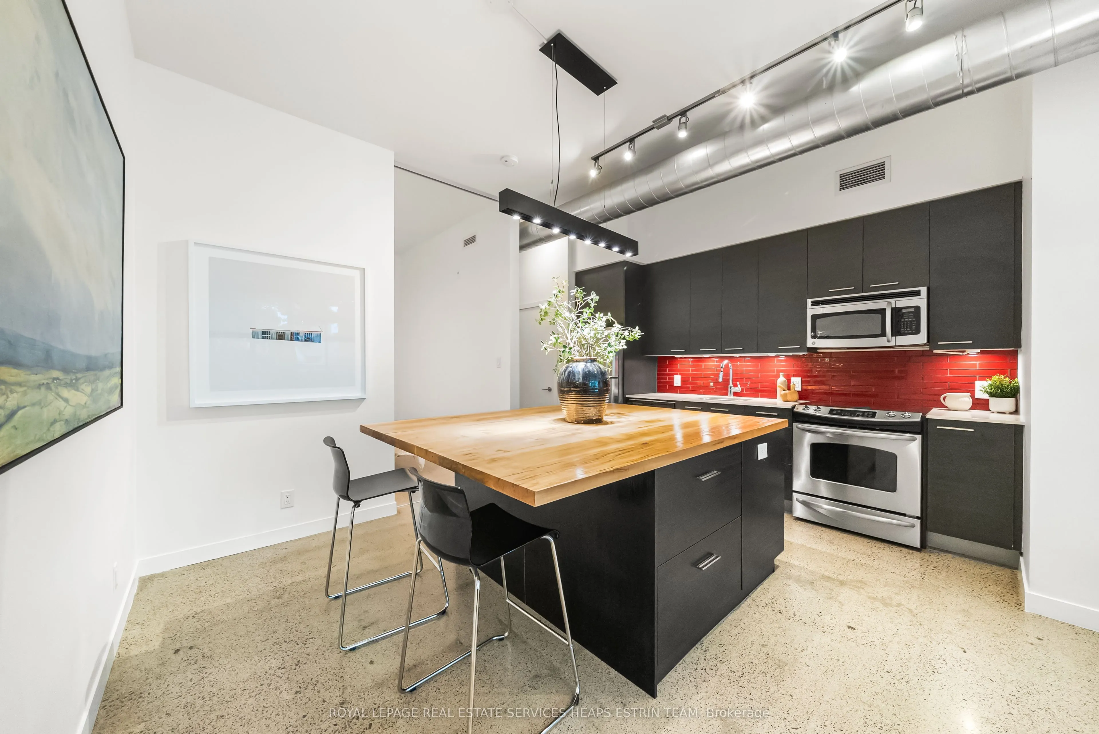 510 King Street E, #212
