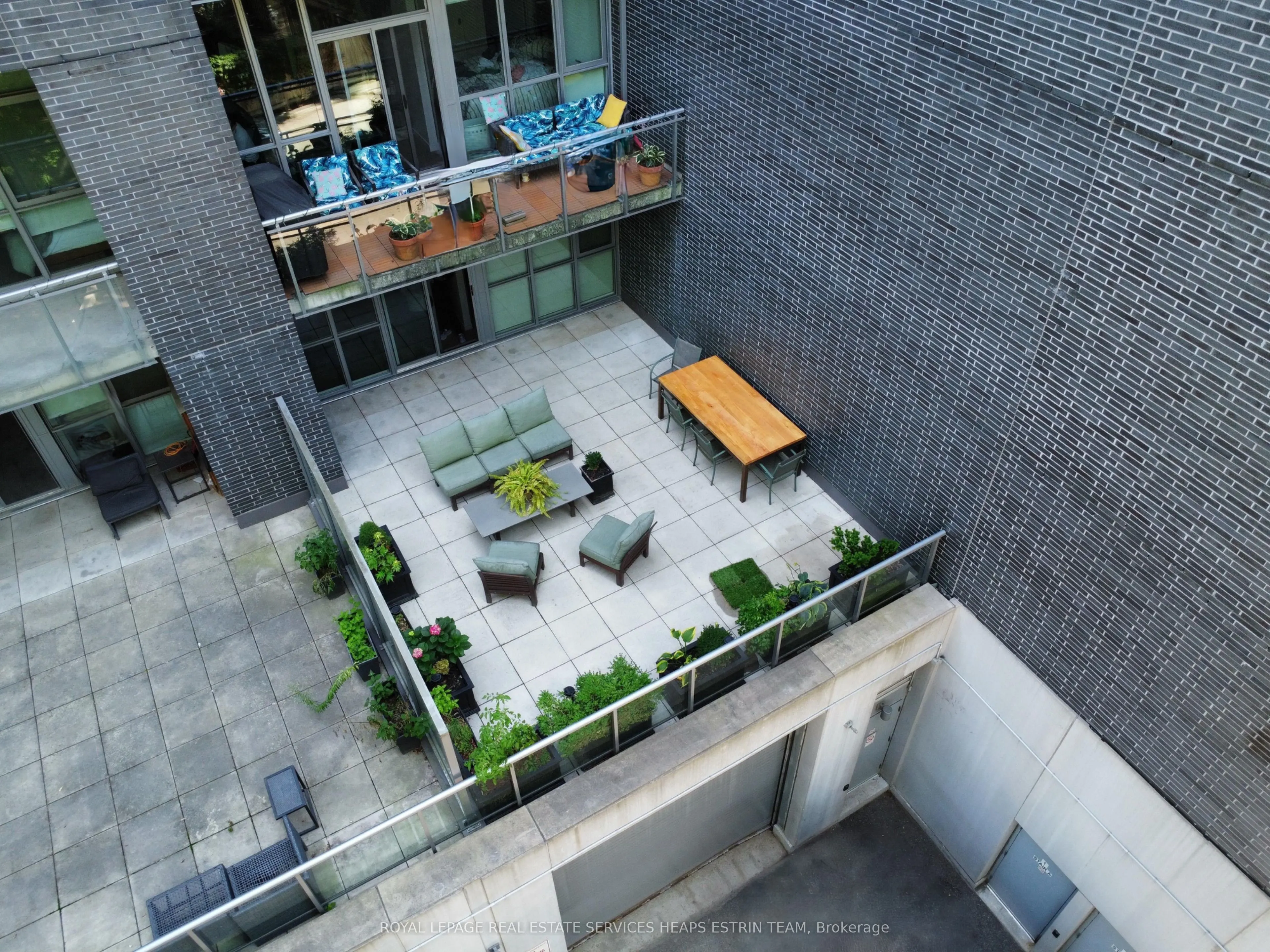 510 King Street E, #212