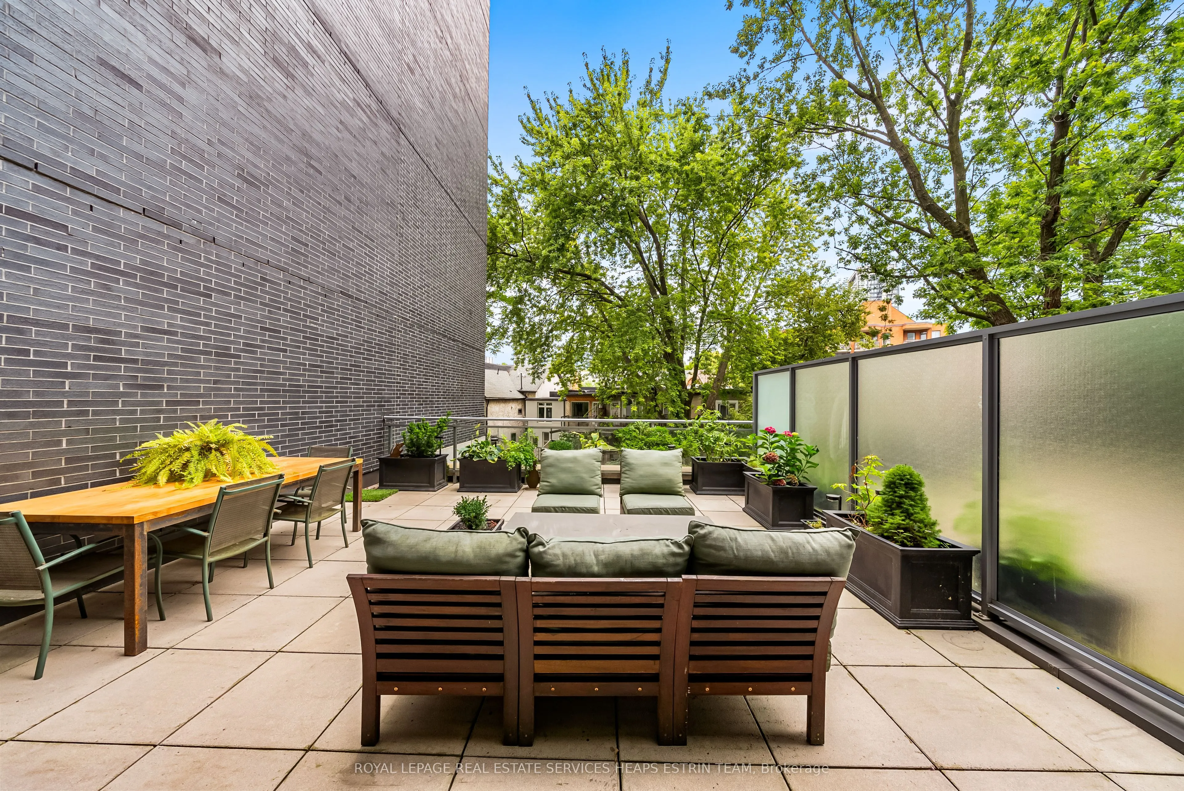 510 King Street E, #212