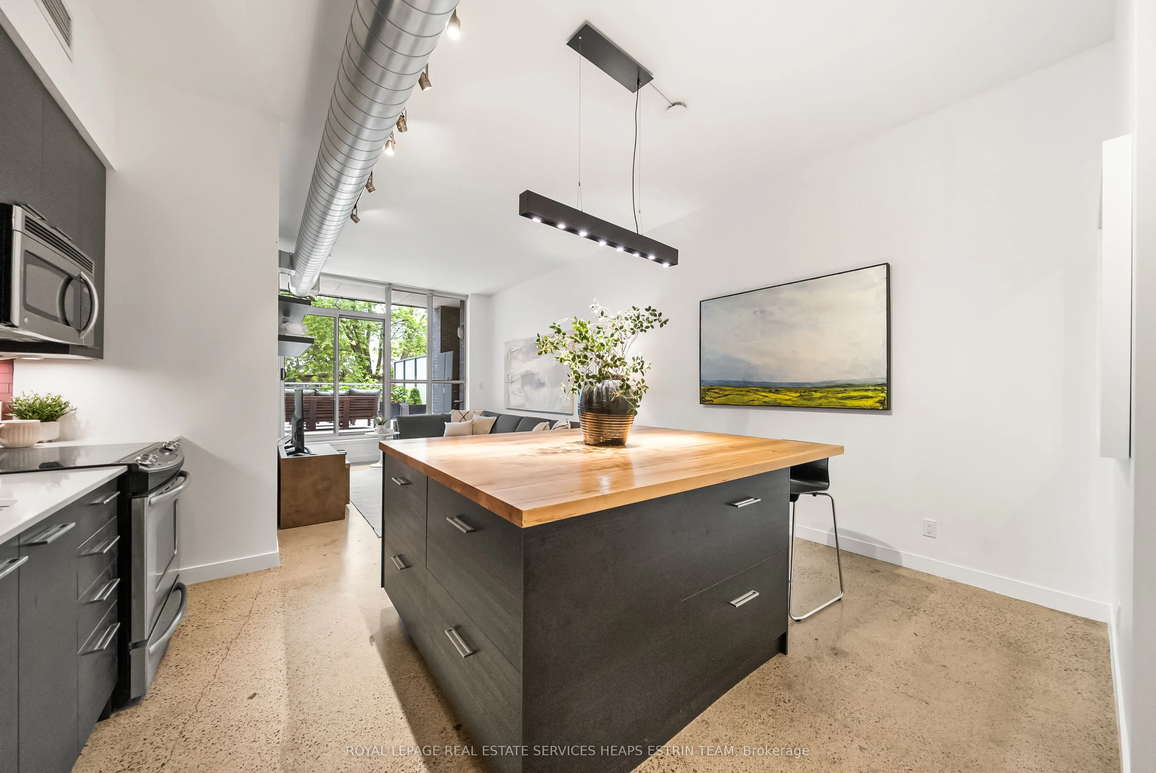 510 King Street E, #212