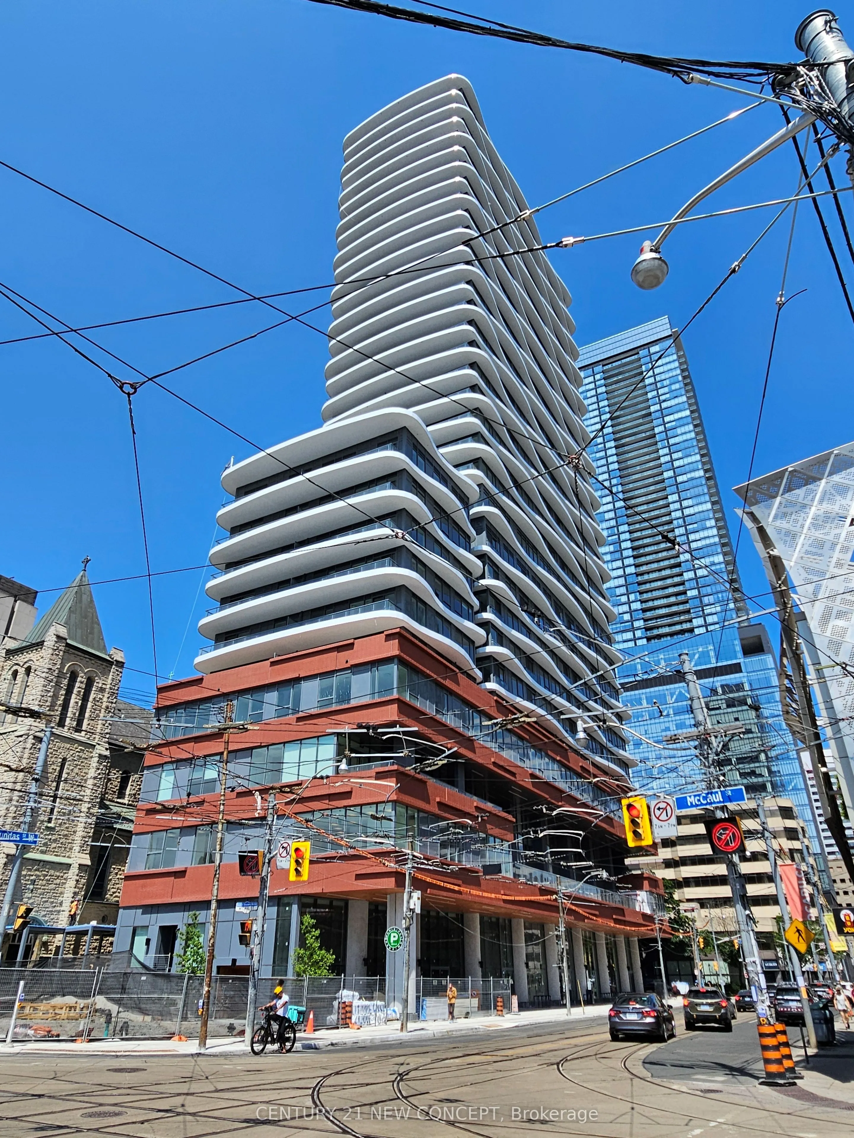 280 Dundas Street W, #2513