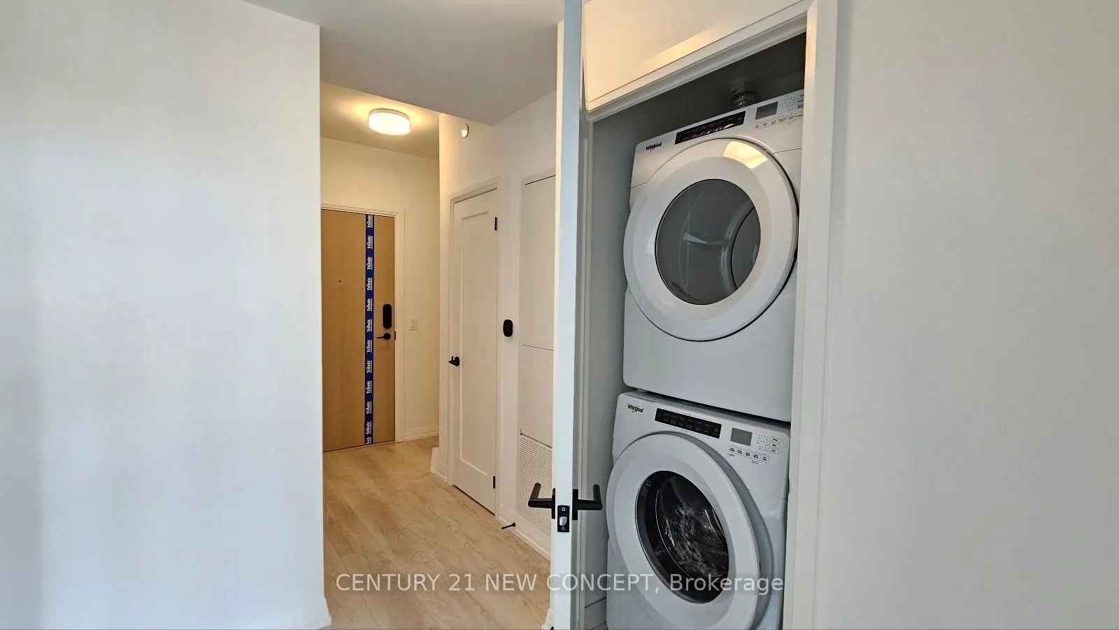 280 Dundas Street W, #2513