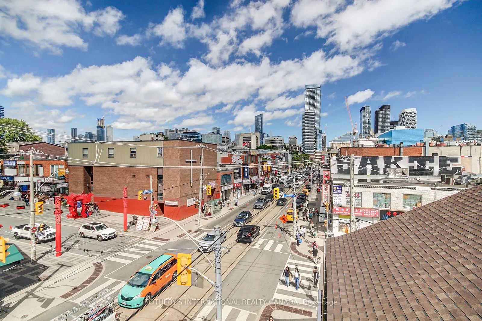 453 Dundas Street W, #3