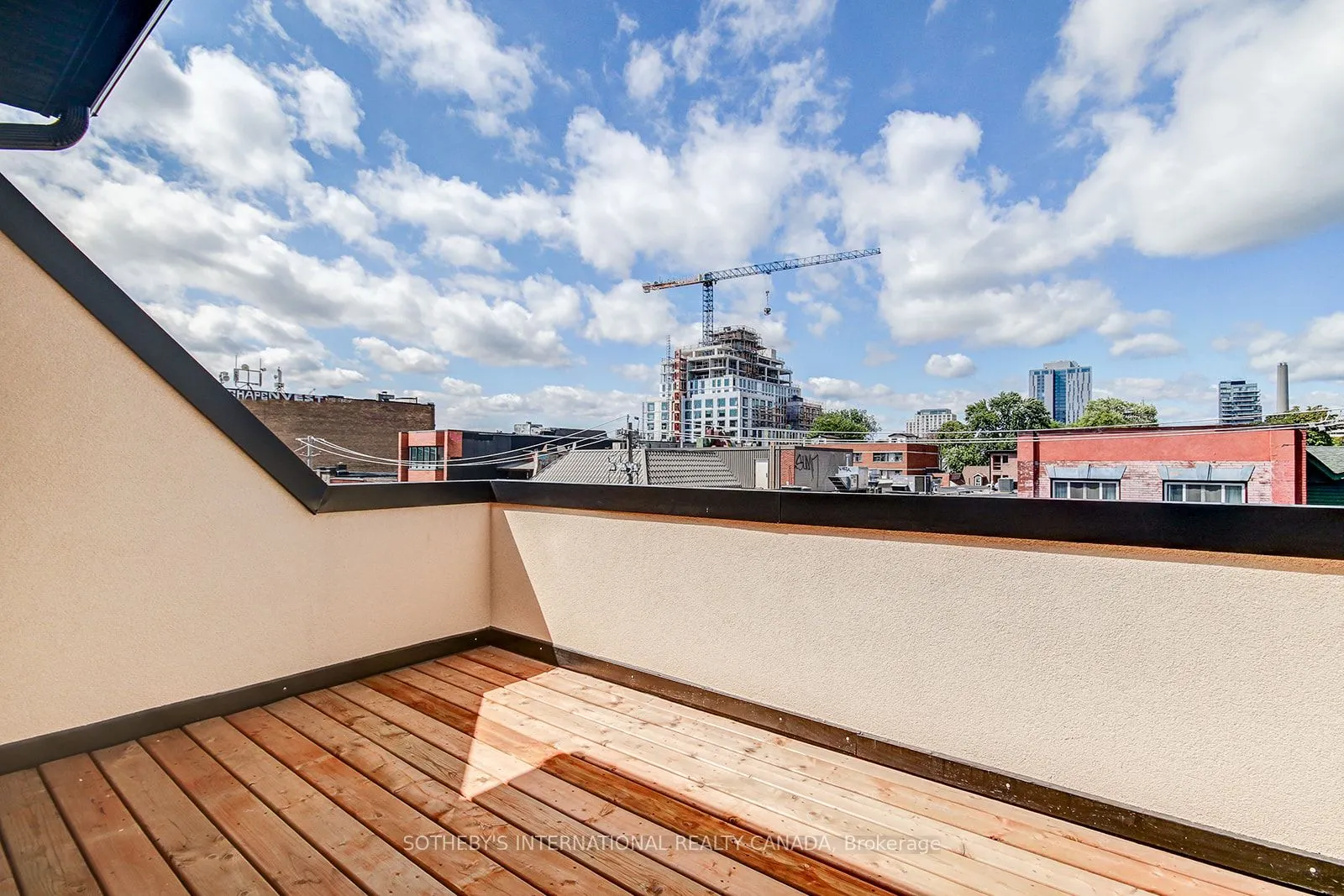 453 Dundas Street W, #3