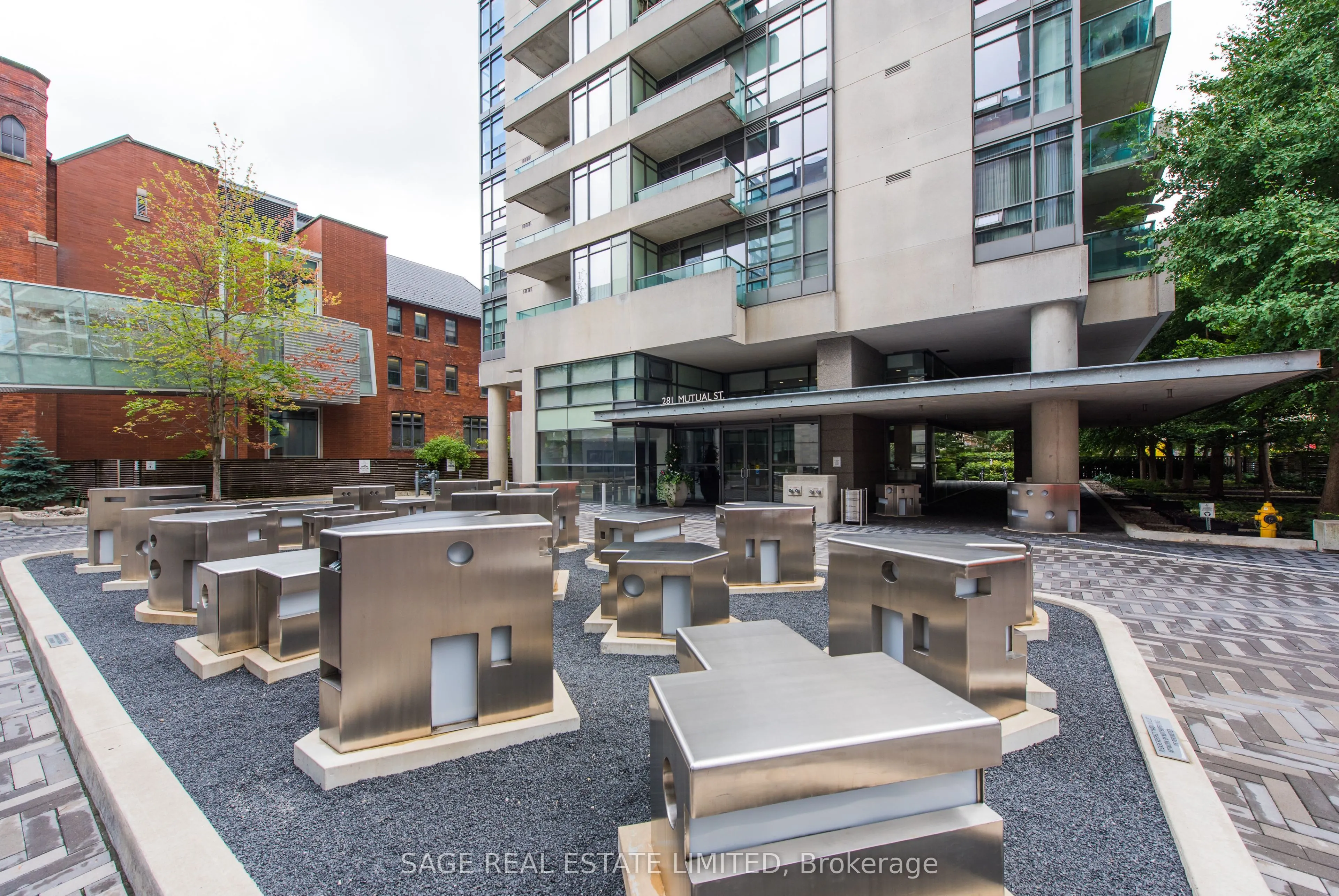 281 Mutual Street, #605