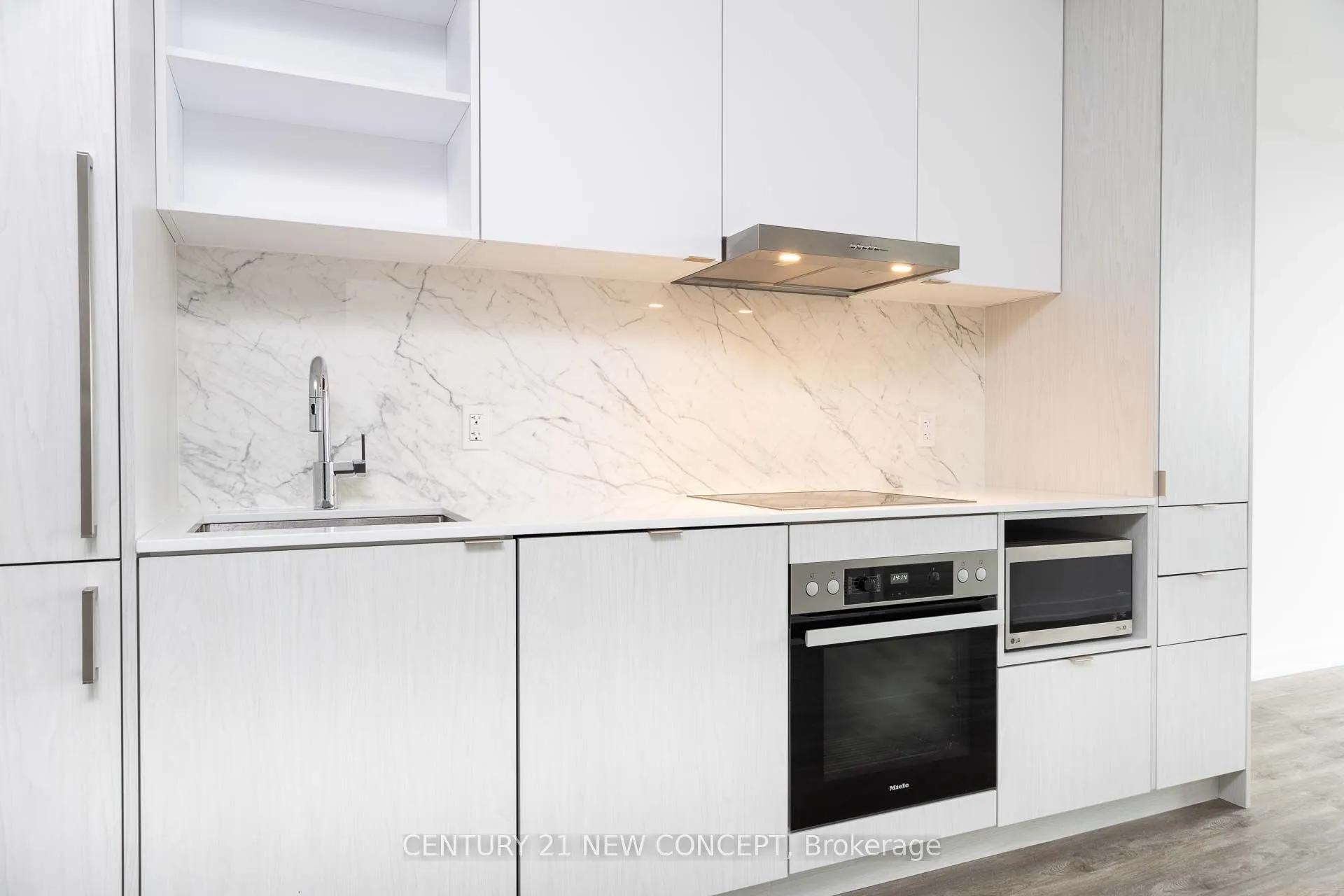 55 cooper Street, #7702