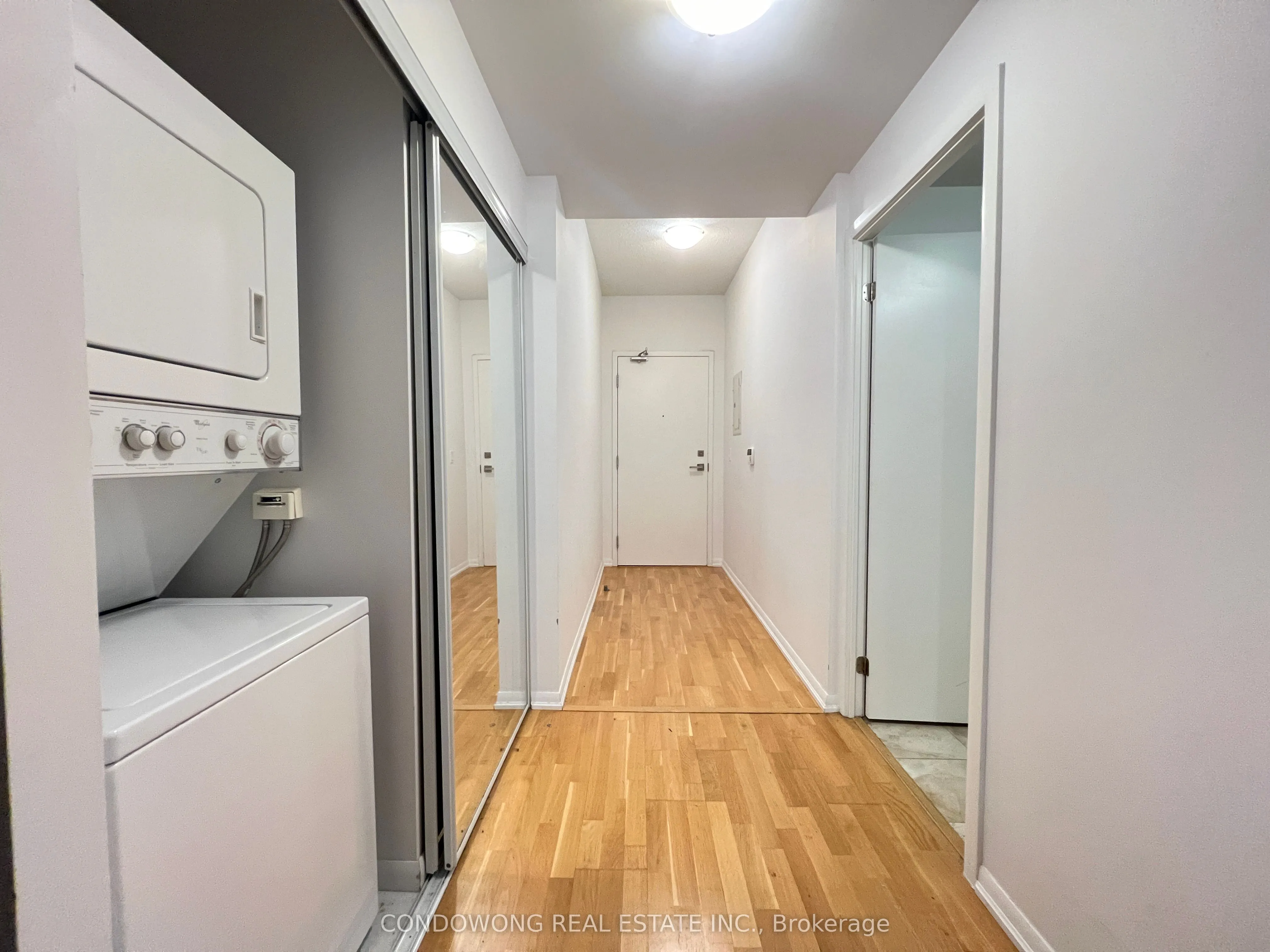 832 Bay Street, #4201