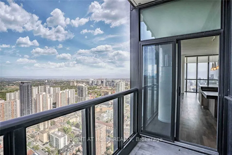101 Charles Street E, #4801