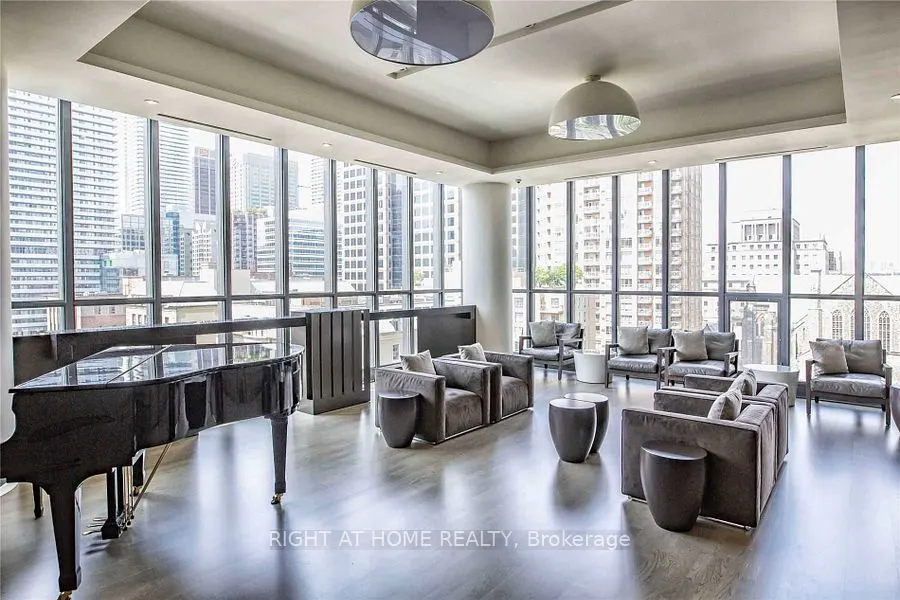 101 Charles Street E, #4801