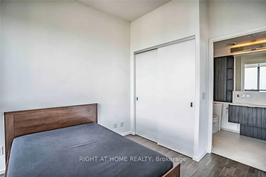 101 Charles Street E, #4801