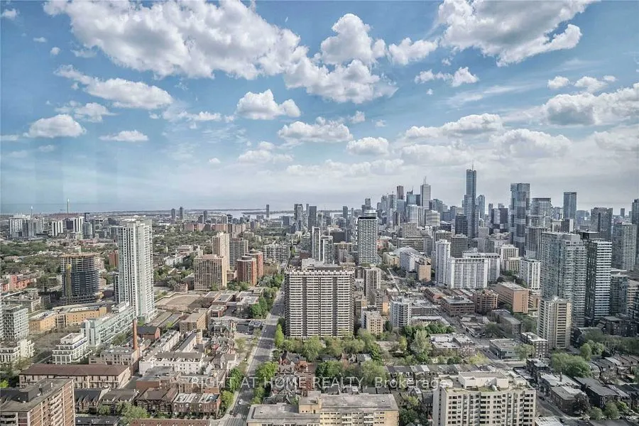 101 Charles Street E, #4801