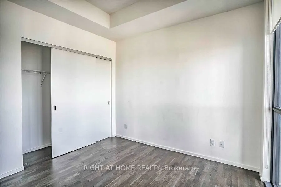 101 Charles Street E, #4801