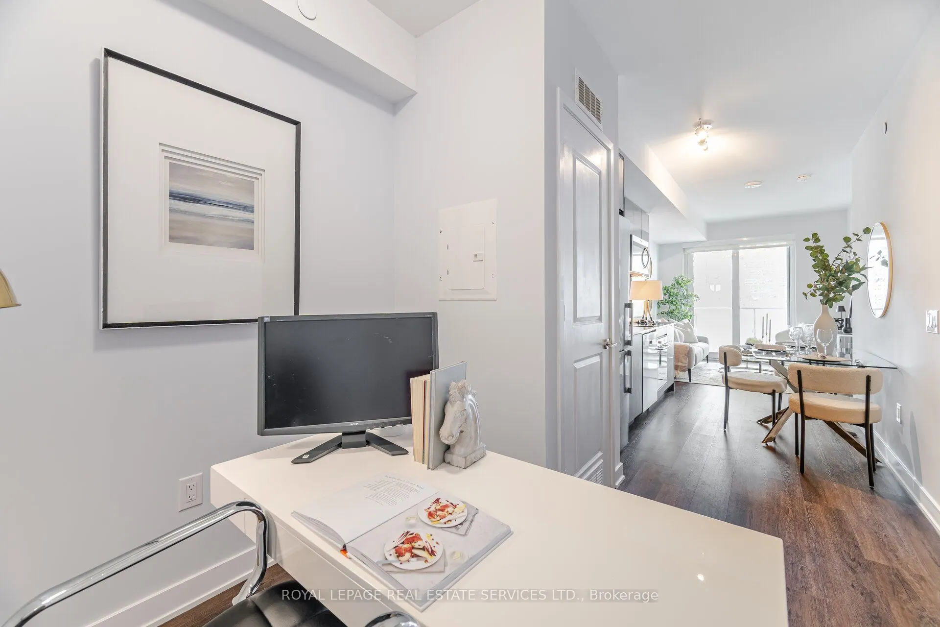 100 Dalhousie Street W, #803