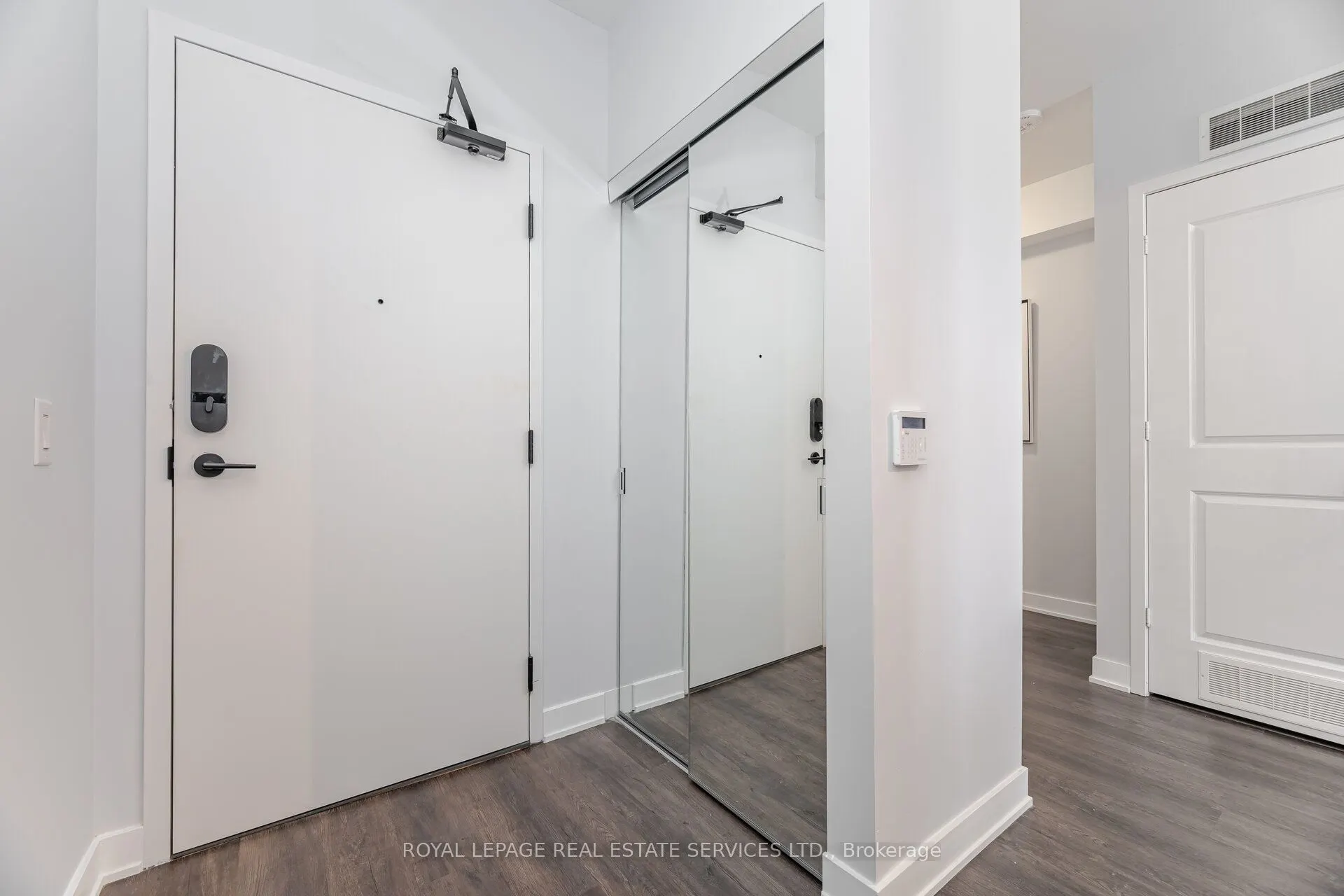 100 Dalhousie Street W, #803