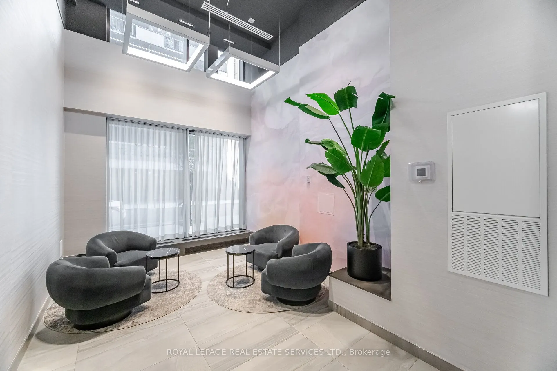 100 Dalhousie Street W, #803