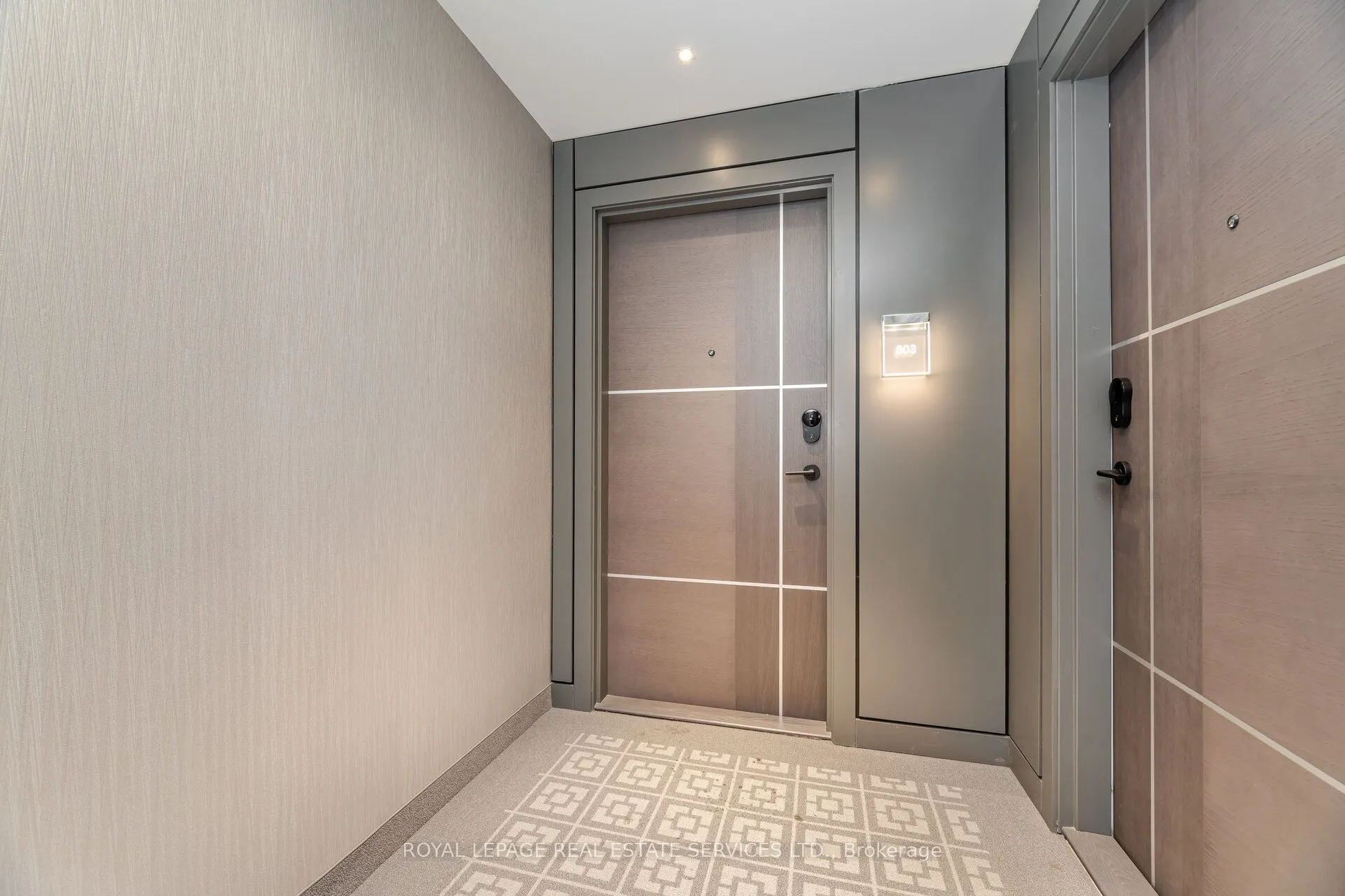 100 Dalhousie Street W, #803