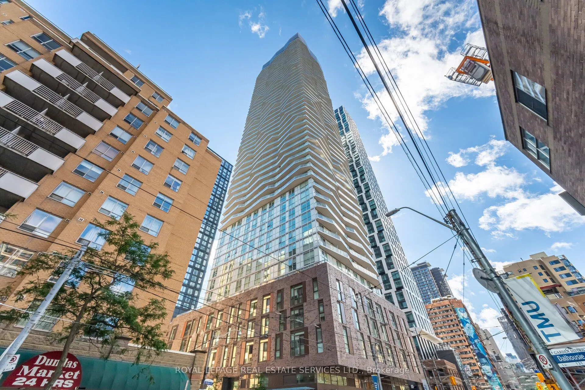 100 Dalhousie Street W, #803