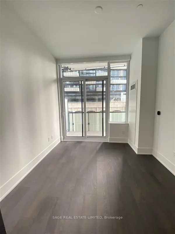 480 Front Street W, #712