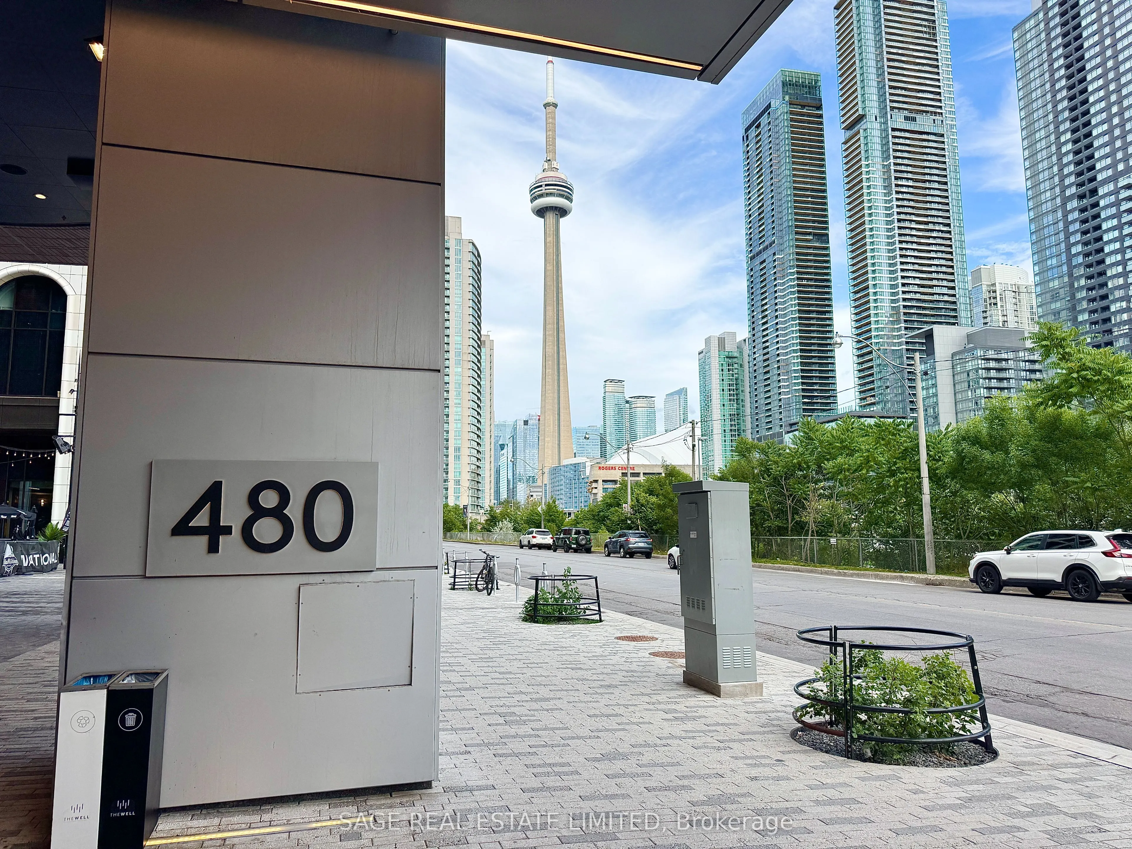 480 Front Street W, #712